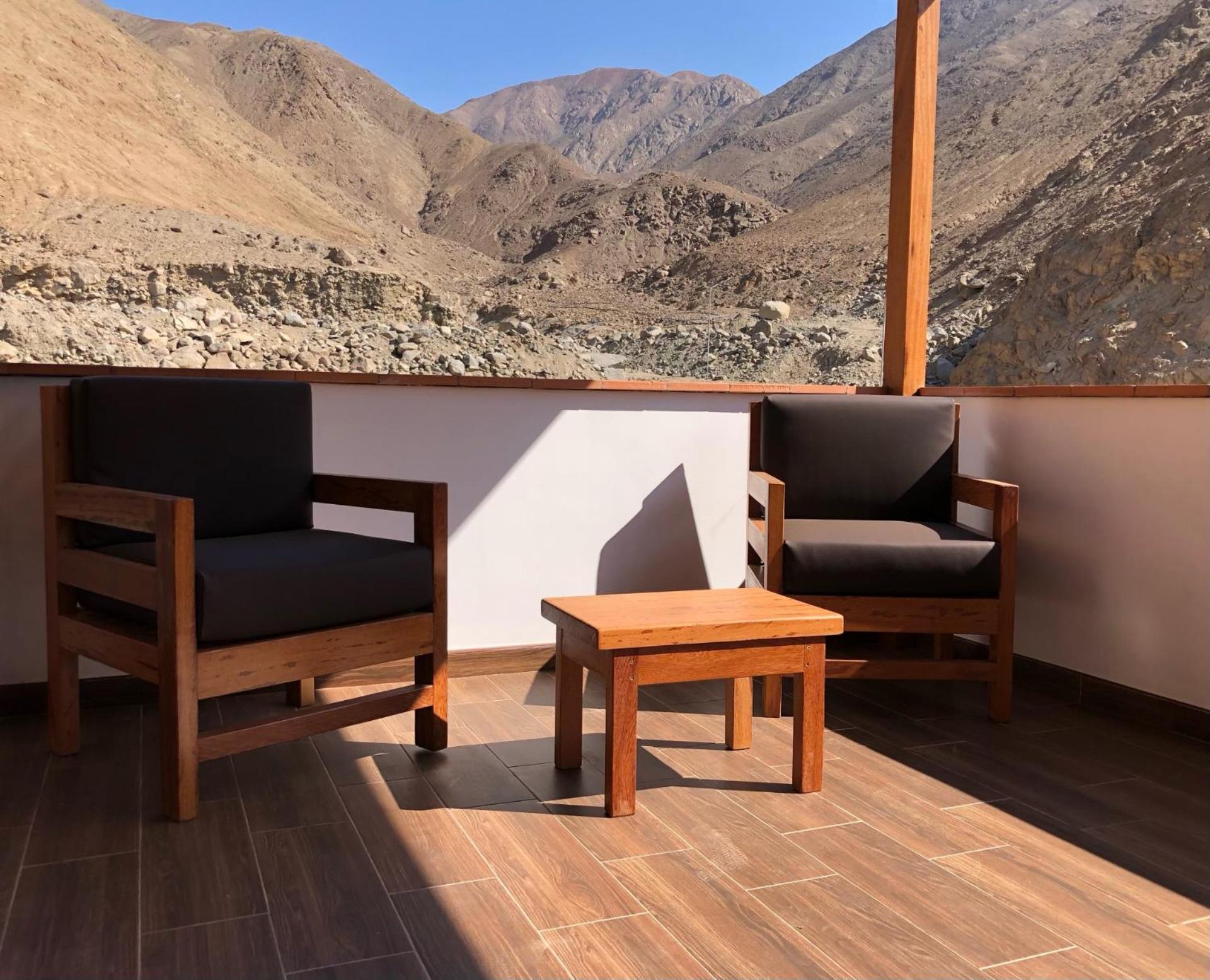 Private 1 bedroom and 1 bathroom apartment with private entrance and private terrace and free Wi-Fi view 2