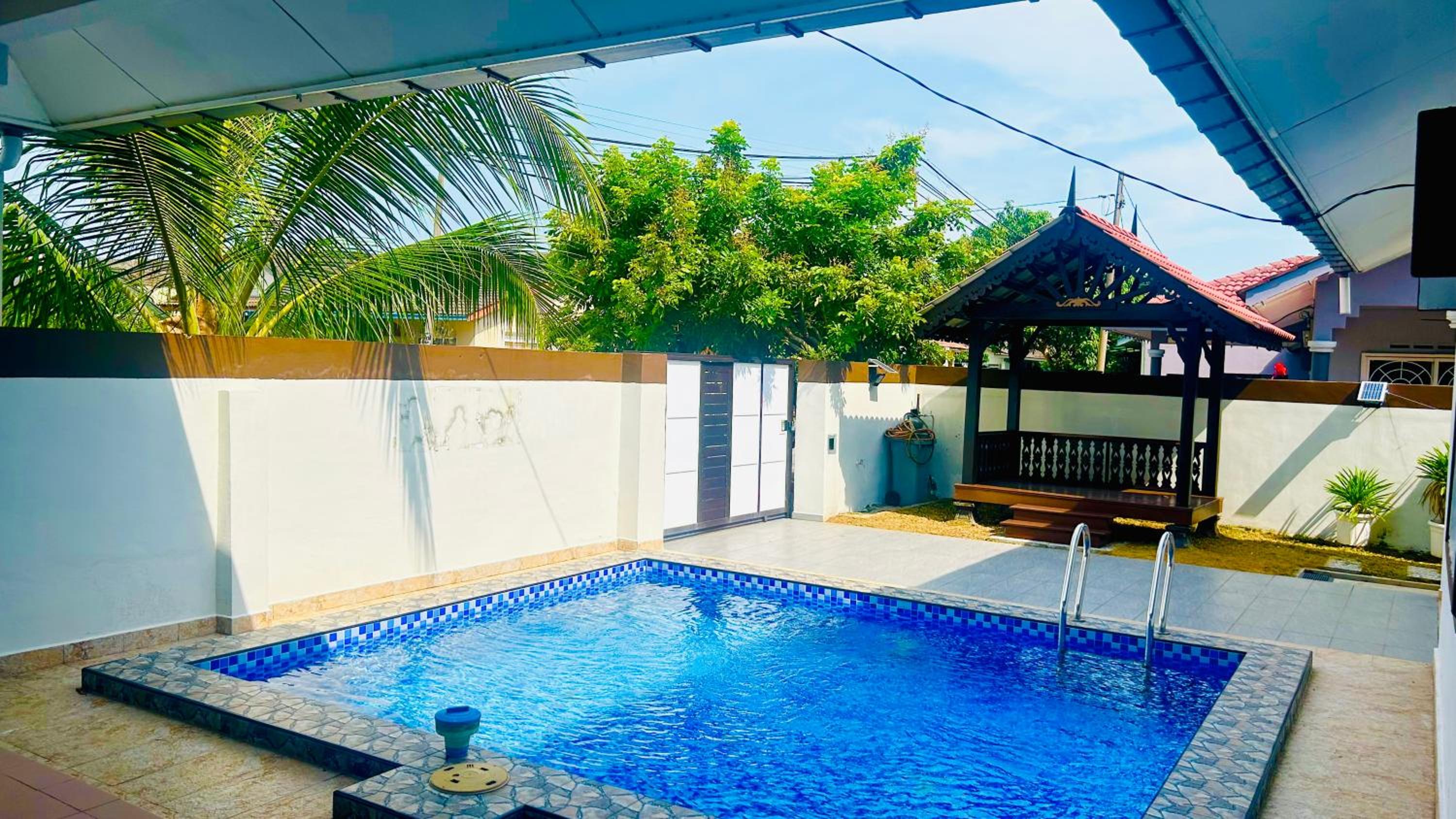 MZ Homestay Private Swimming Pool photo 1