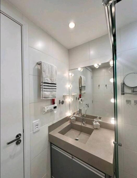 Studio Moderno na Vila Mariana à 500m do Hospital São Paulo