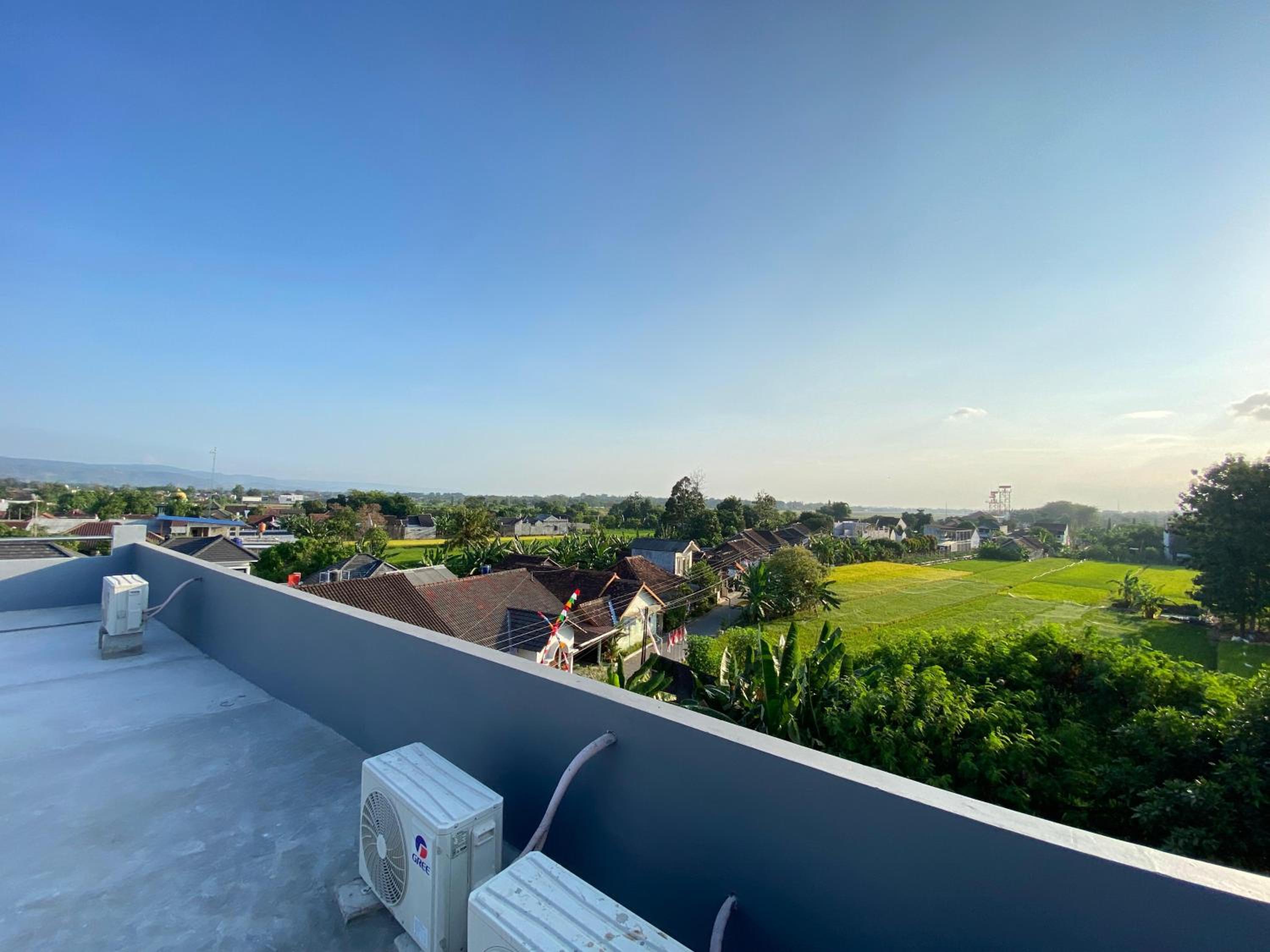 d'WF Hotel view 3