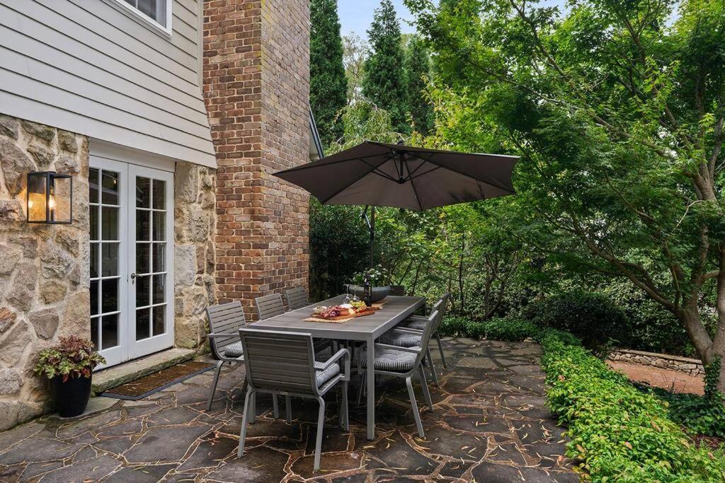 The Croft - Enchanting Bowral stone cottage