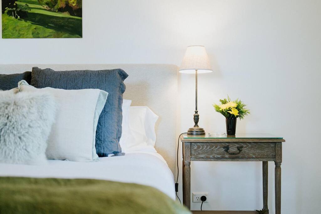 The Croft - Enchanting Bowral stone cottage
