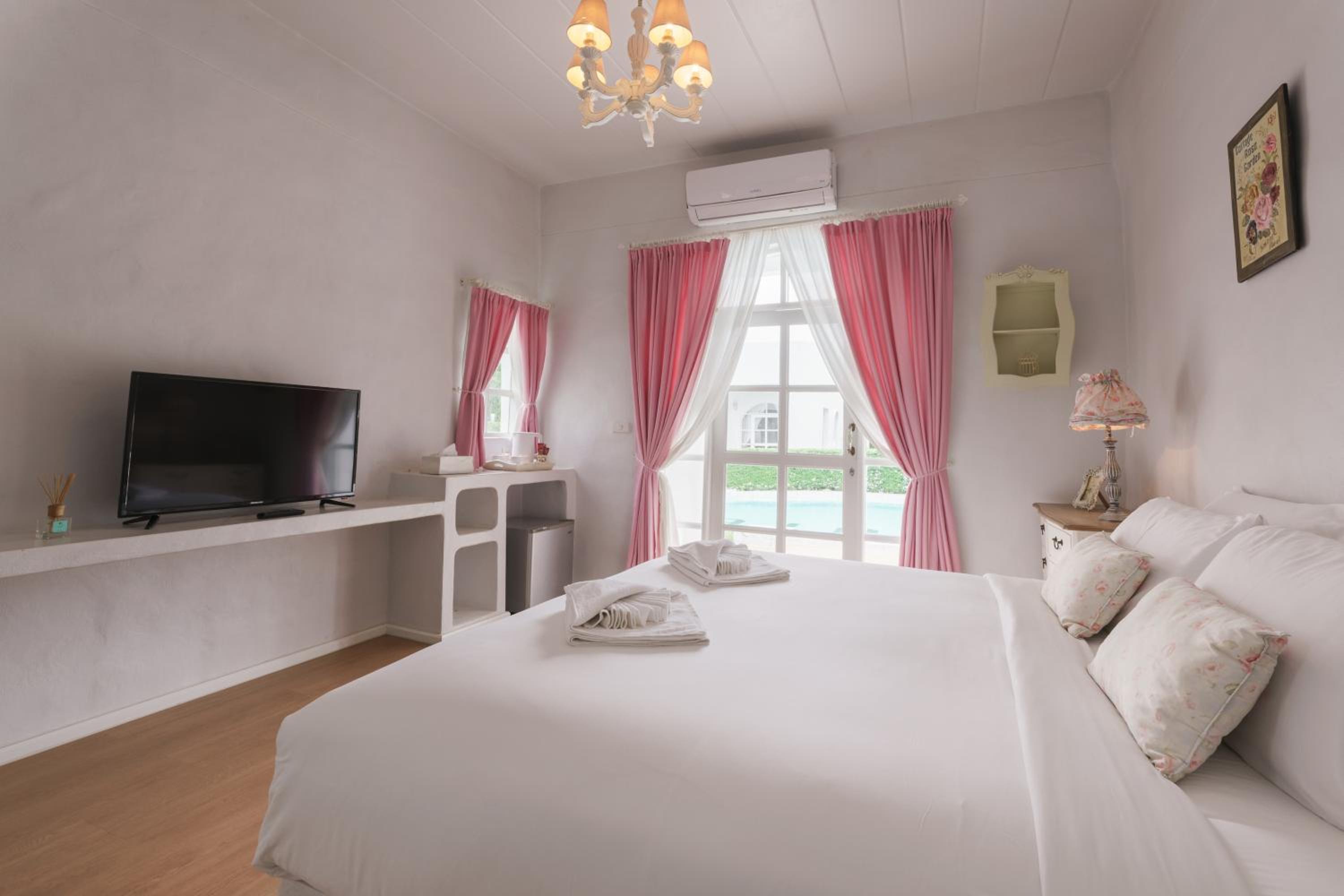 Villa La Flora Kanchanaburi