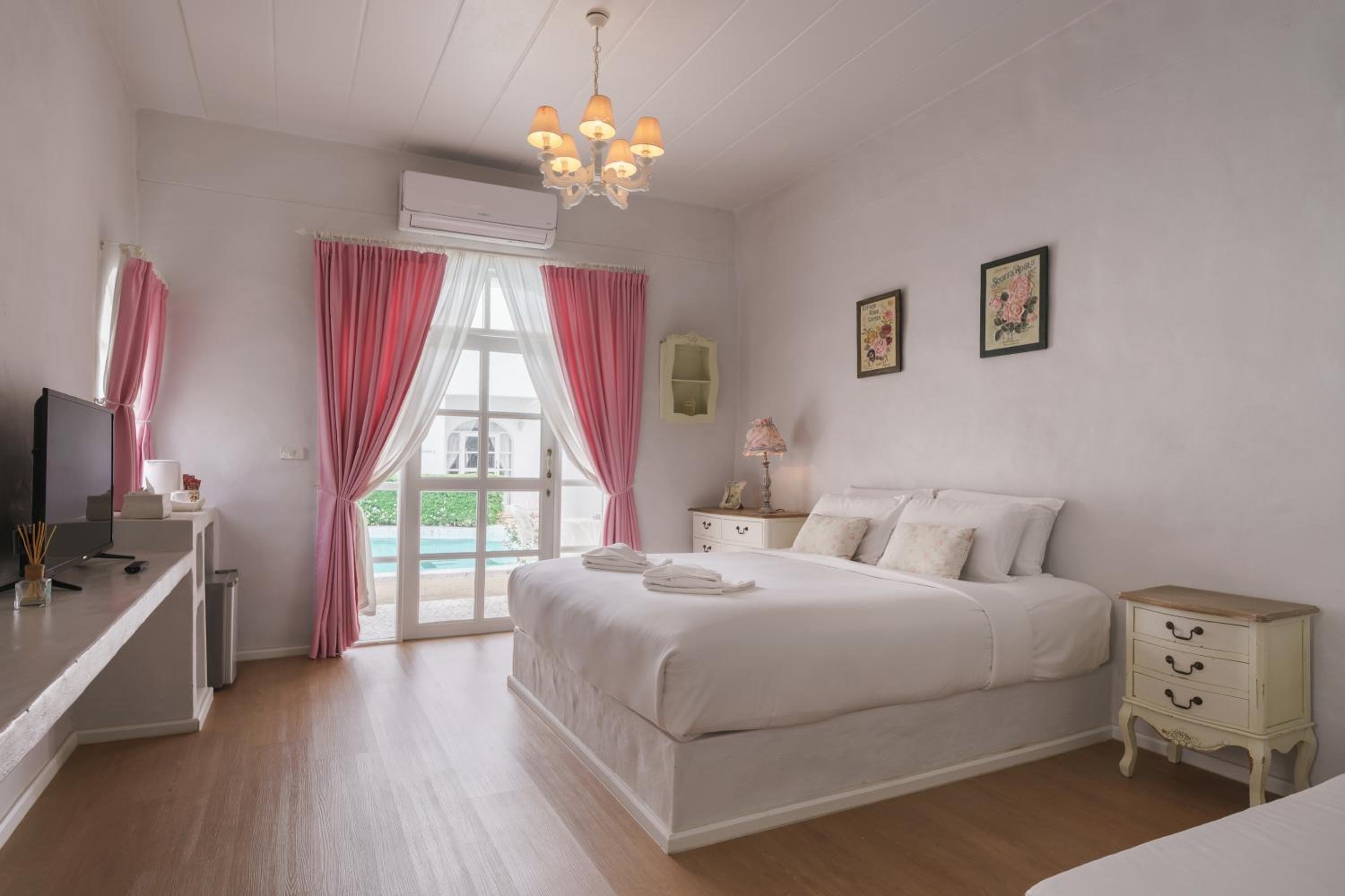 Villa La Flora Kanchanaburi