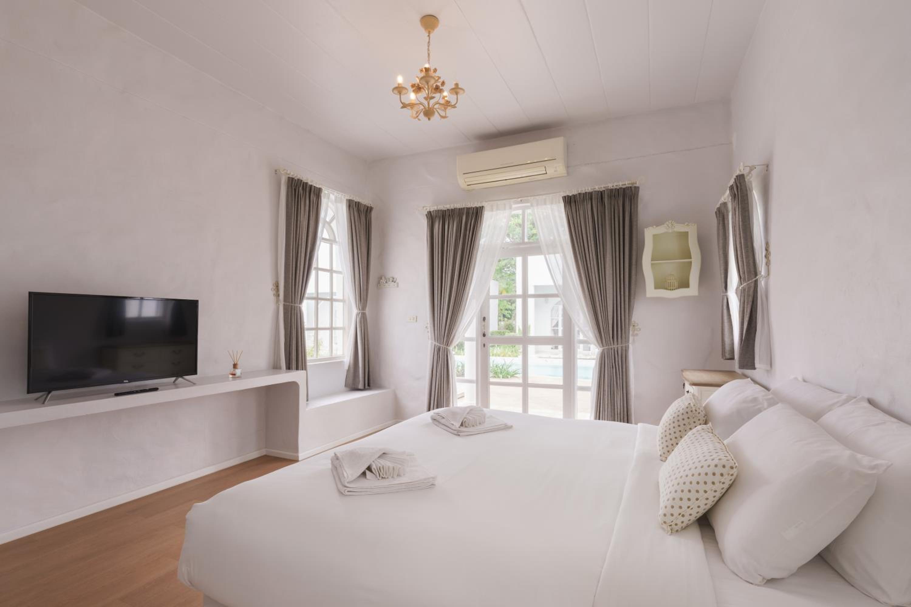 Villa La Flora Kanchanaburi