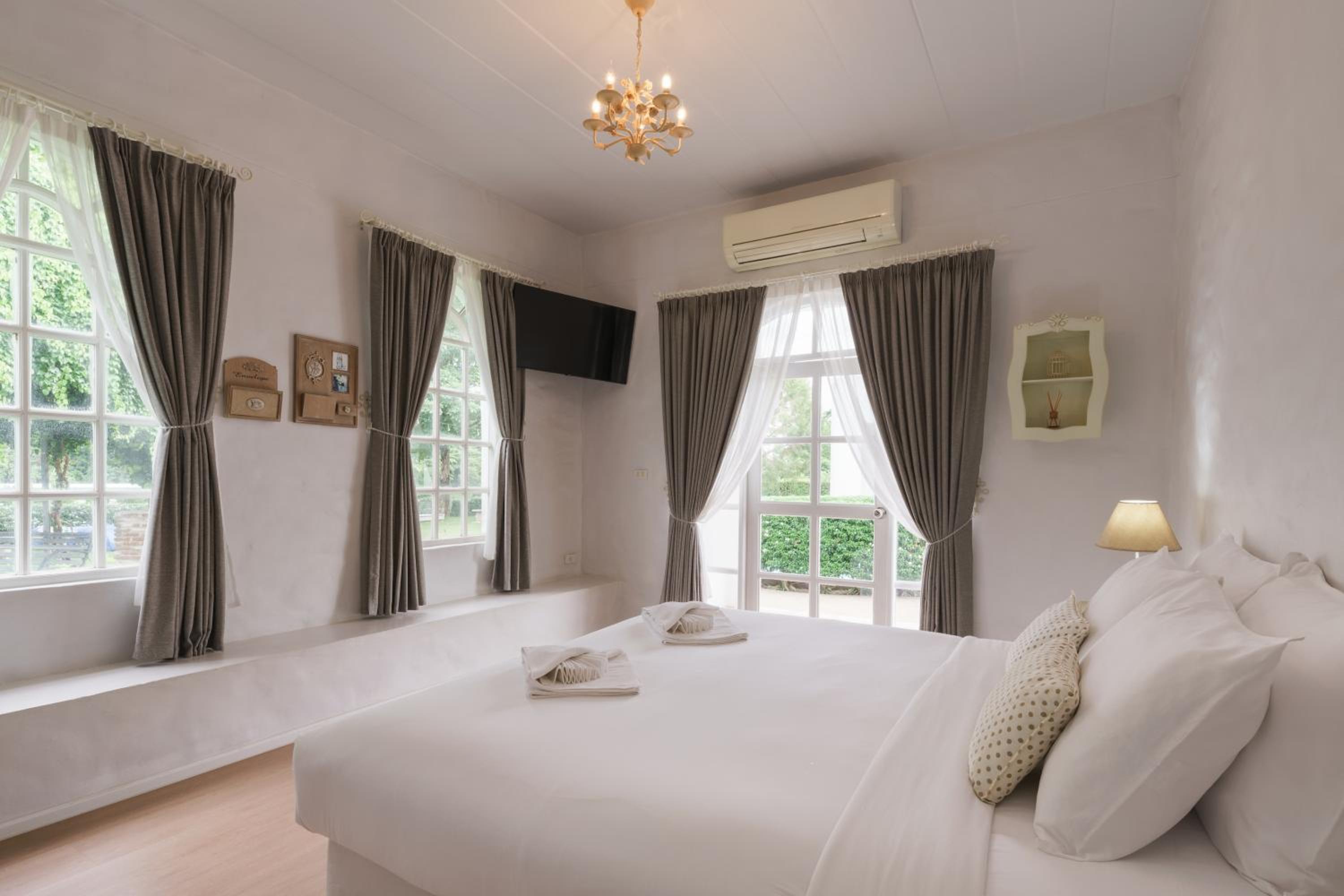 Villa La Flora Kanchanaburi