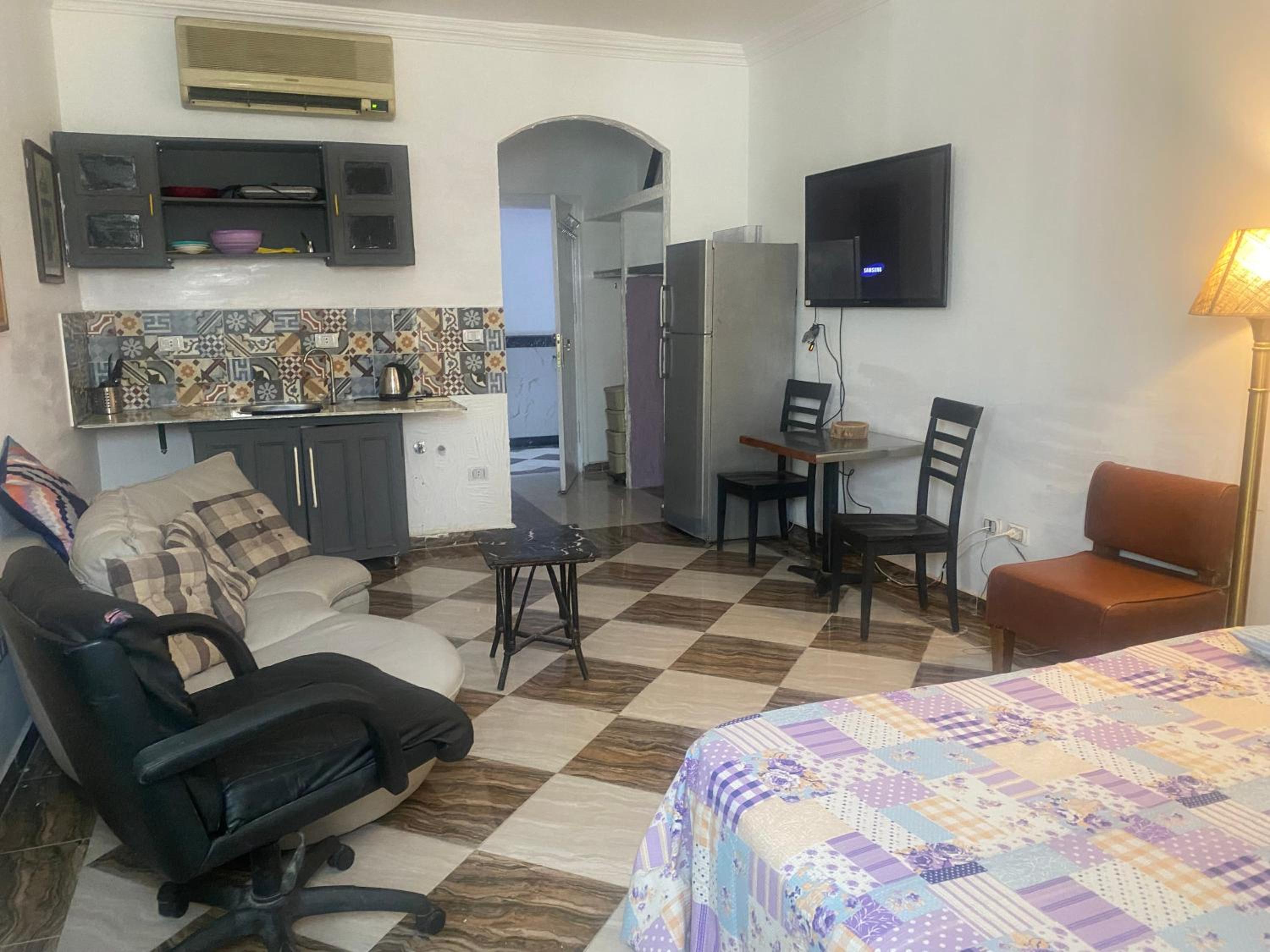 Superb Private Bedroom with Bathroom Exquisite Location