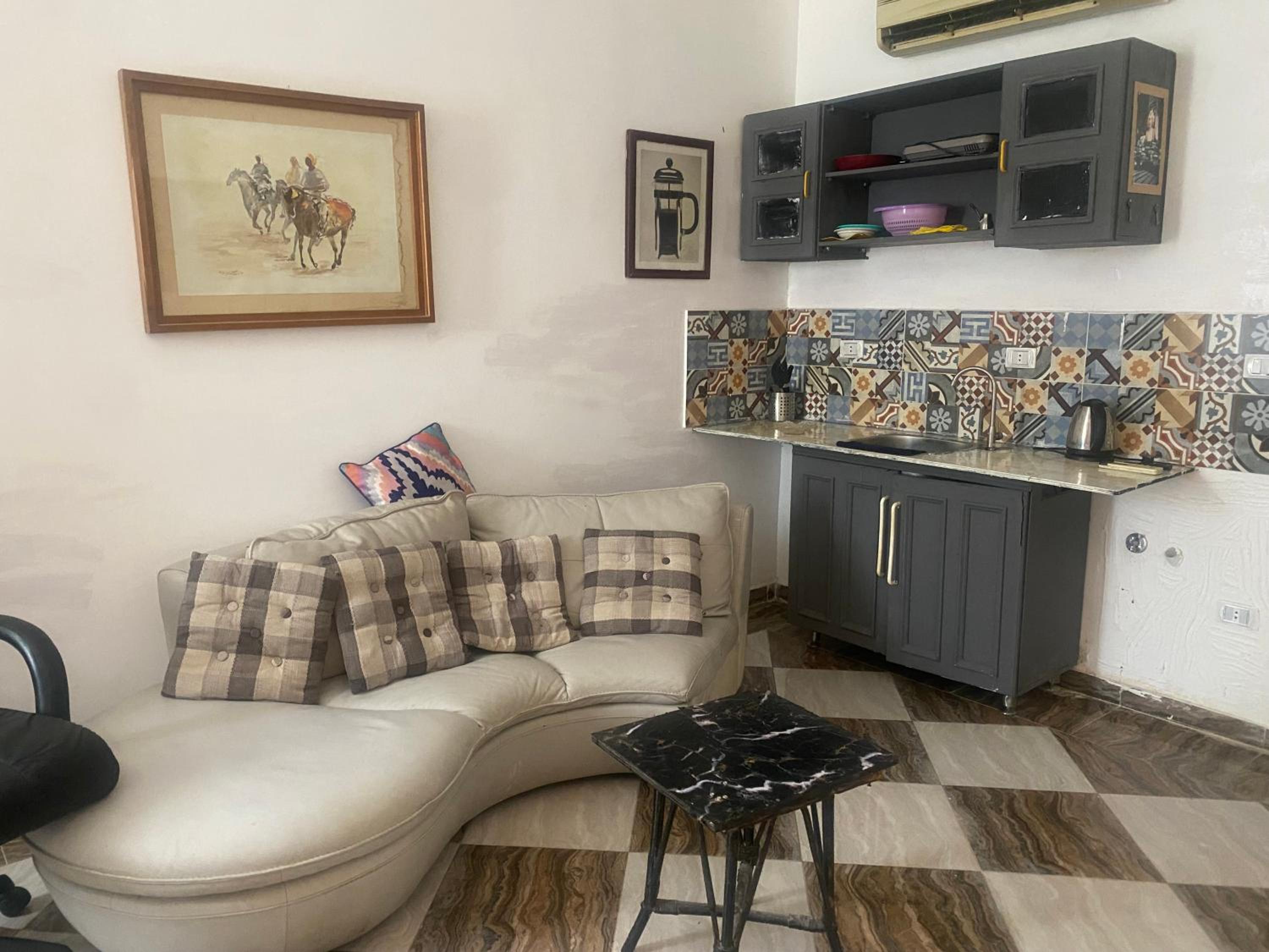 Superb Private Bedroom with Bathroom Exquisite Location