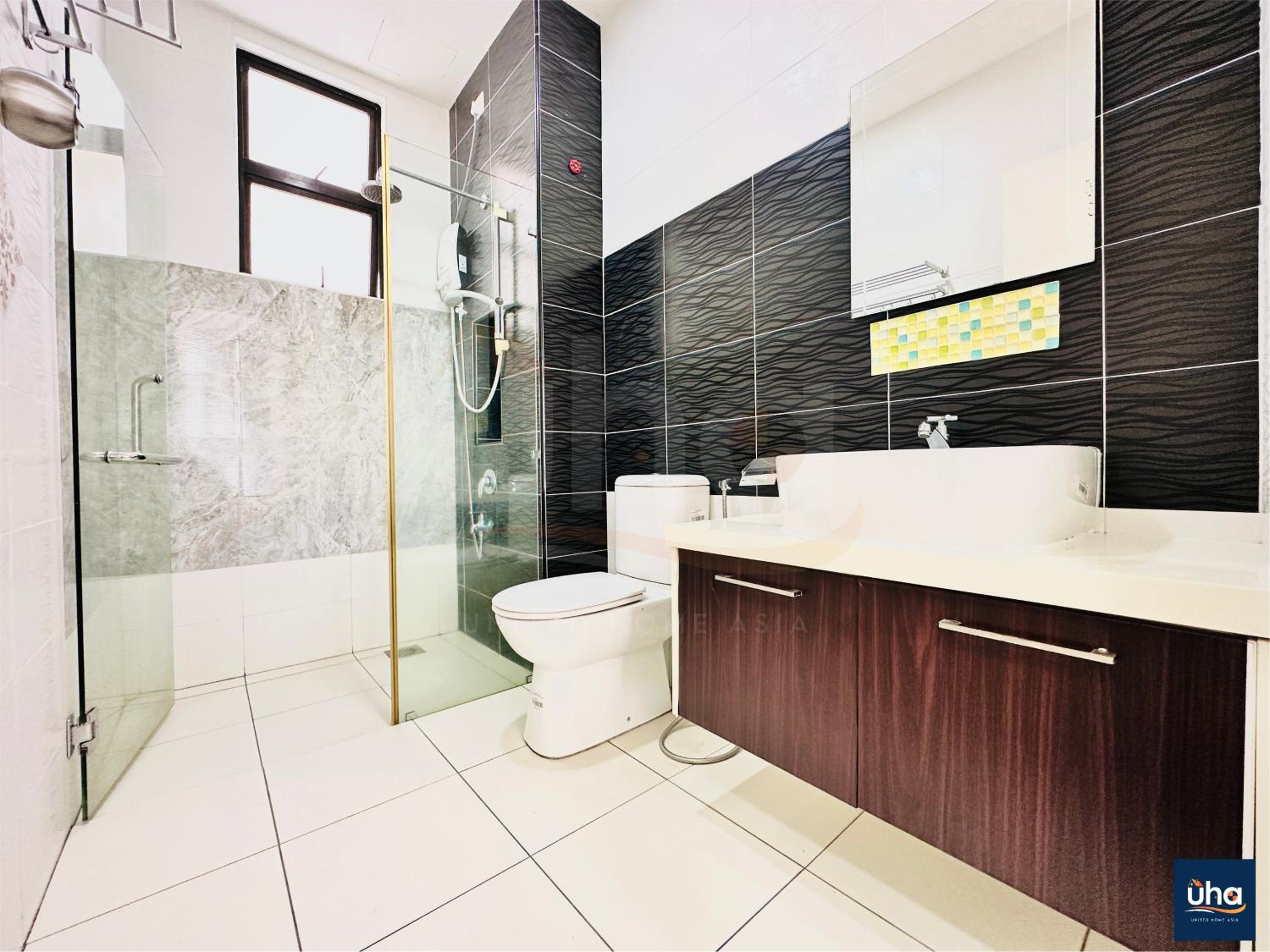 The Platino Skudai near Paradigm Mall by RR JBcity