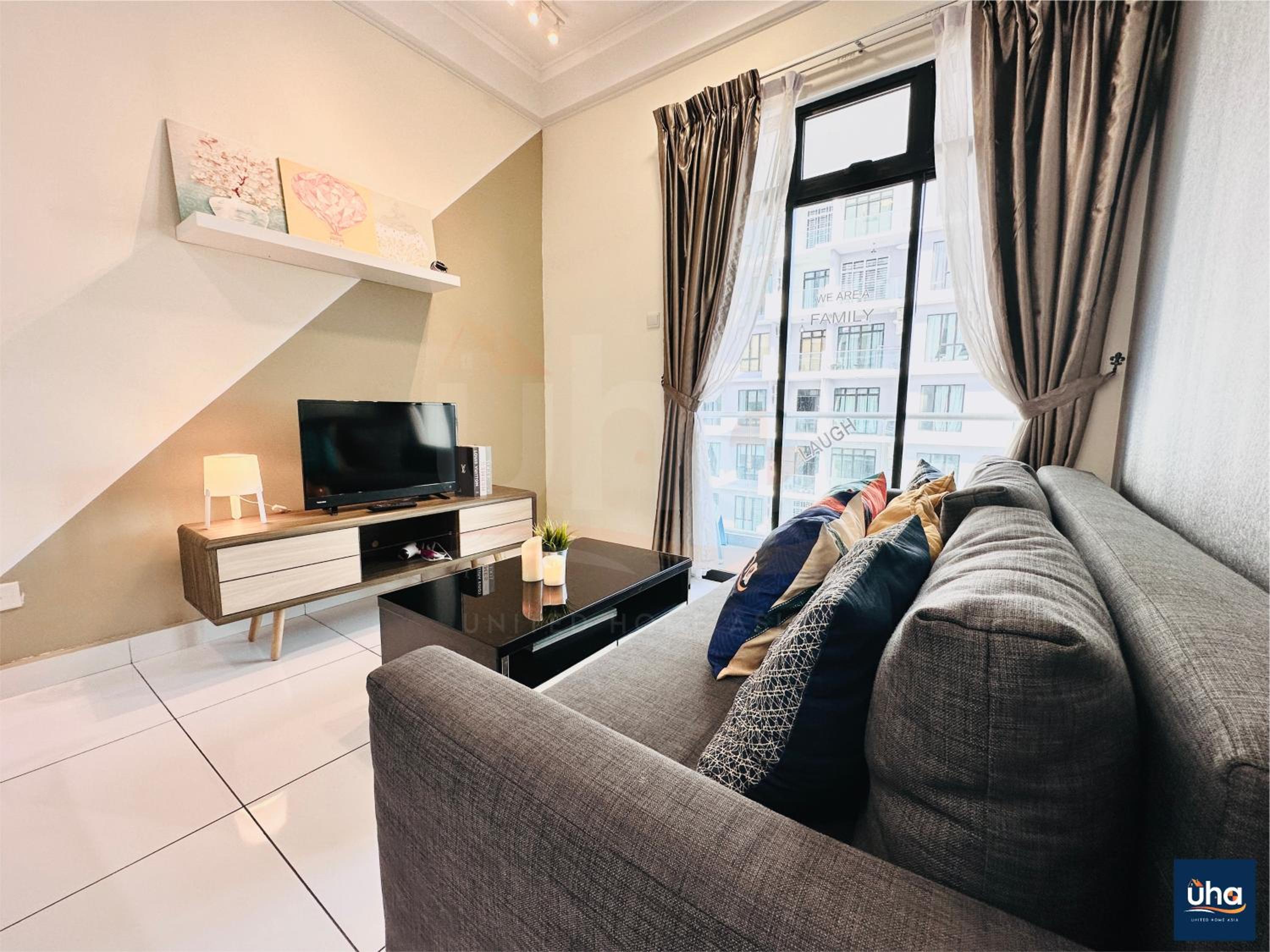 The Platino Skudai near Paradigm Mall by RR JBcity