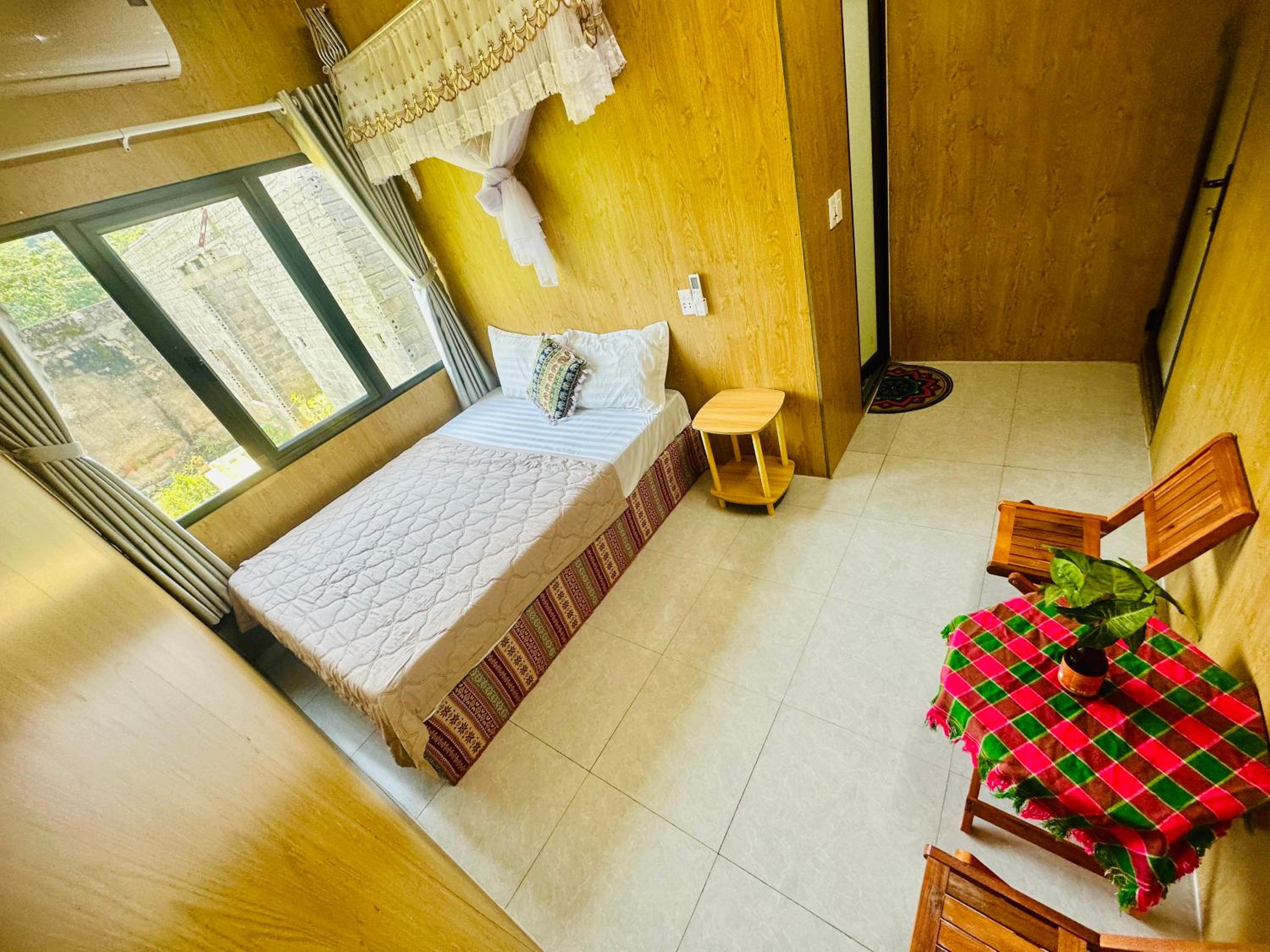 Du Gia Field View Homestay
