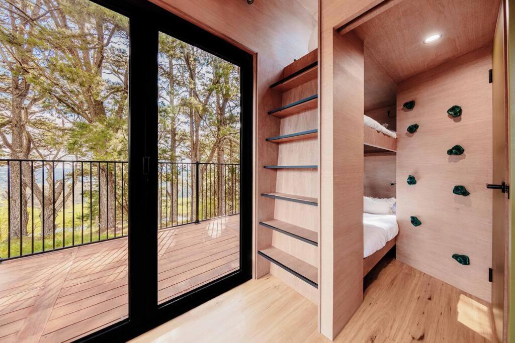 Tiny family getaway - breathe in the country air