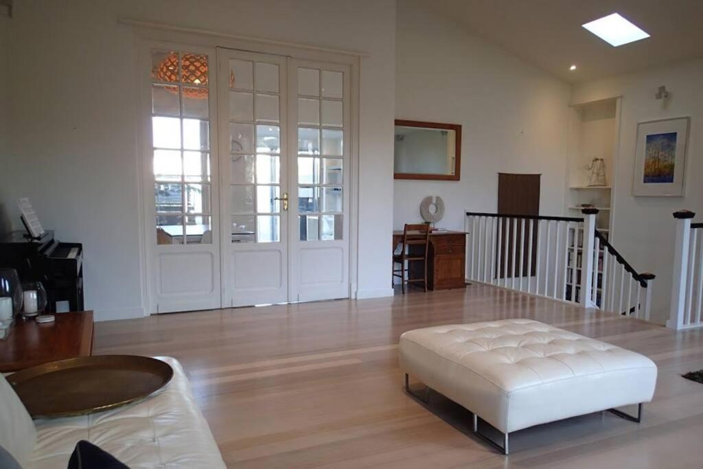 Howes This, A Huge, 1st Class, Dress Circle Home
