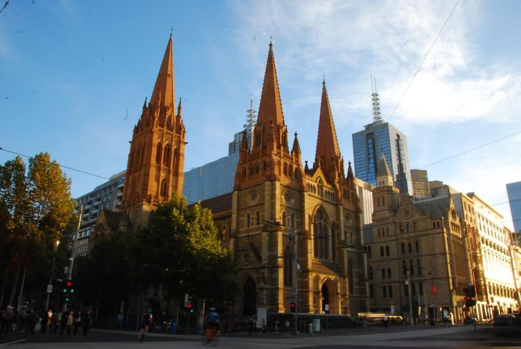 Sensational Stylish and so very South Yarra 2BR