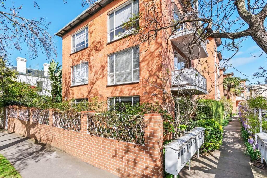 Sensational Stylish and so very South Yarra 2BR