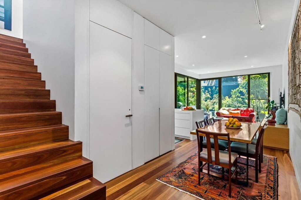 A1 Architectural Sth Melb Home Sleeps 4 Martin