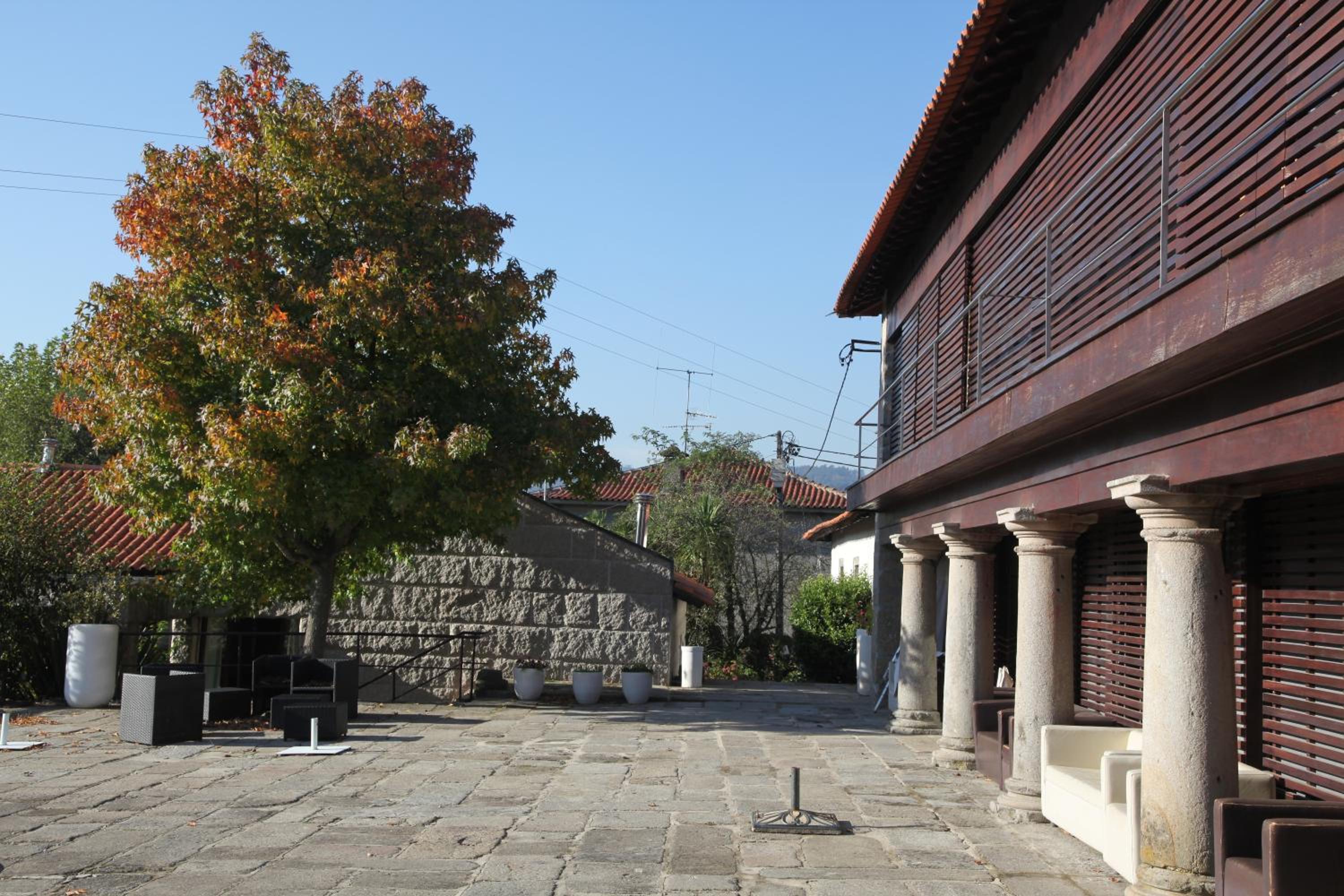 Photo 48