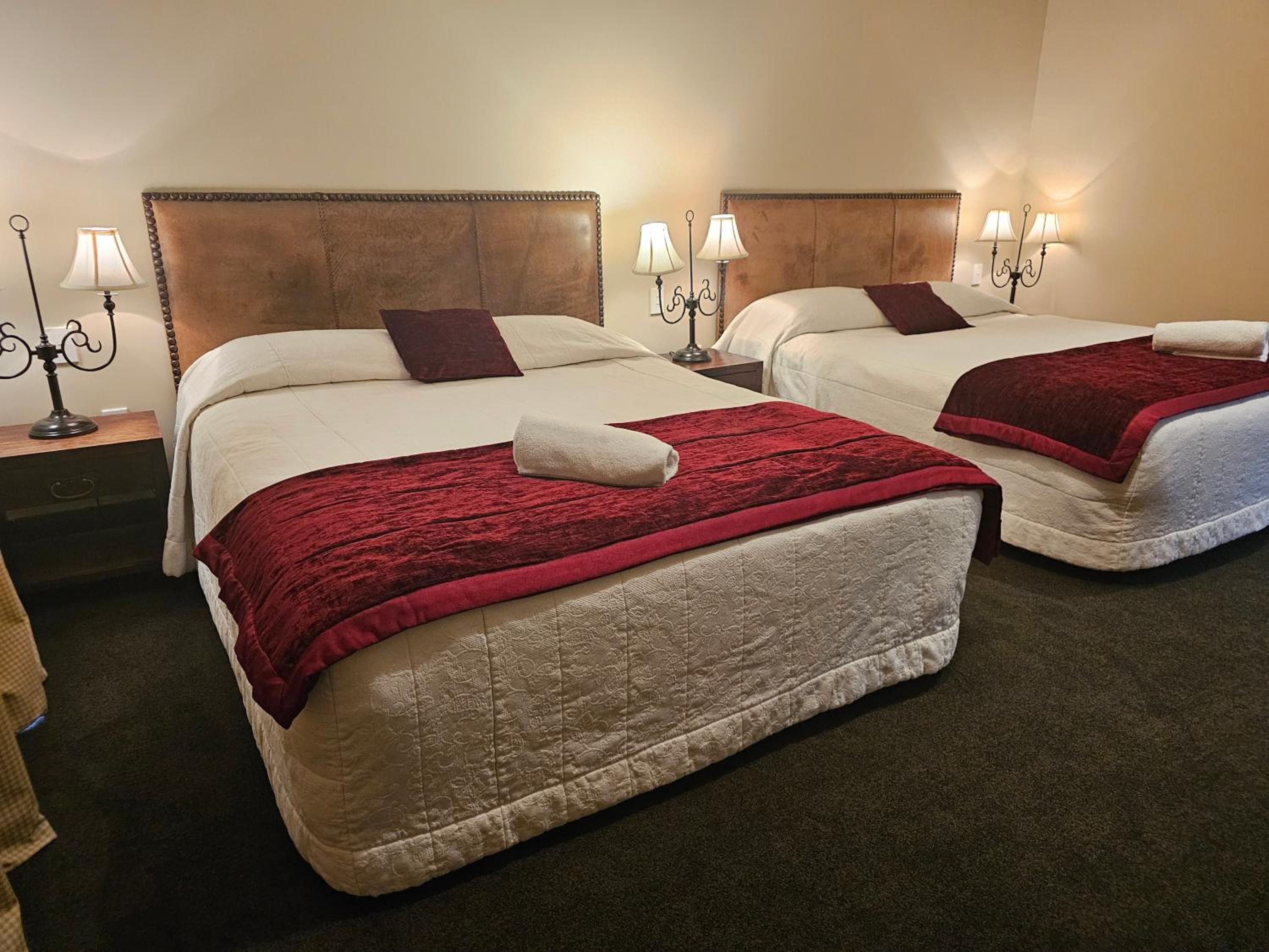 Gateway Motor Inn