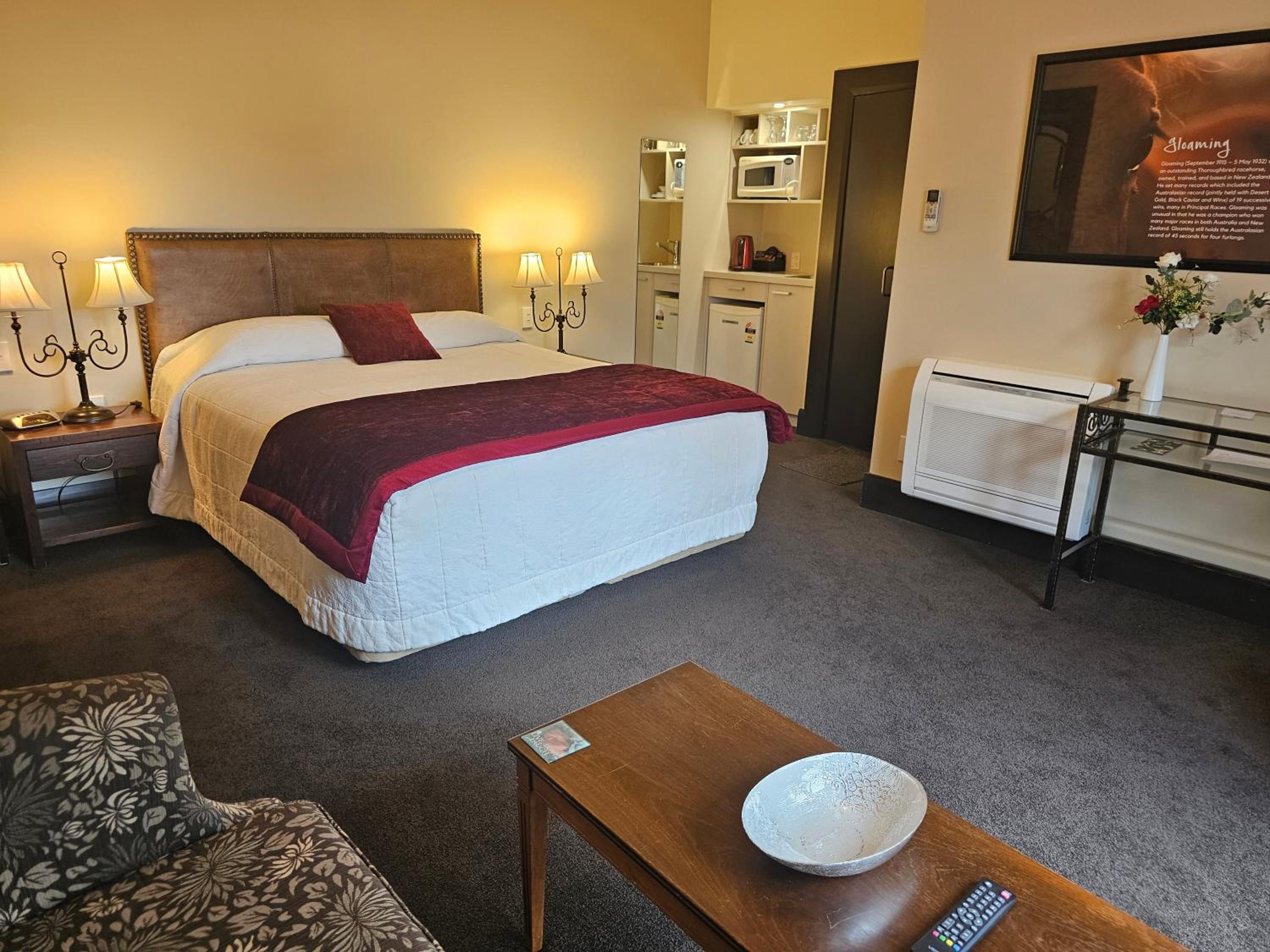 Gateway Motor Inn