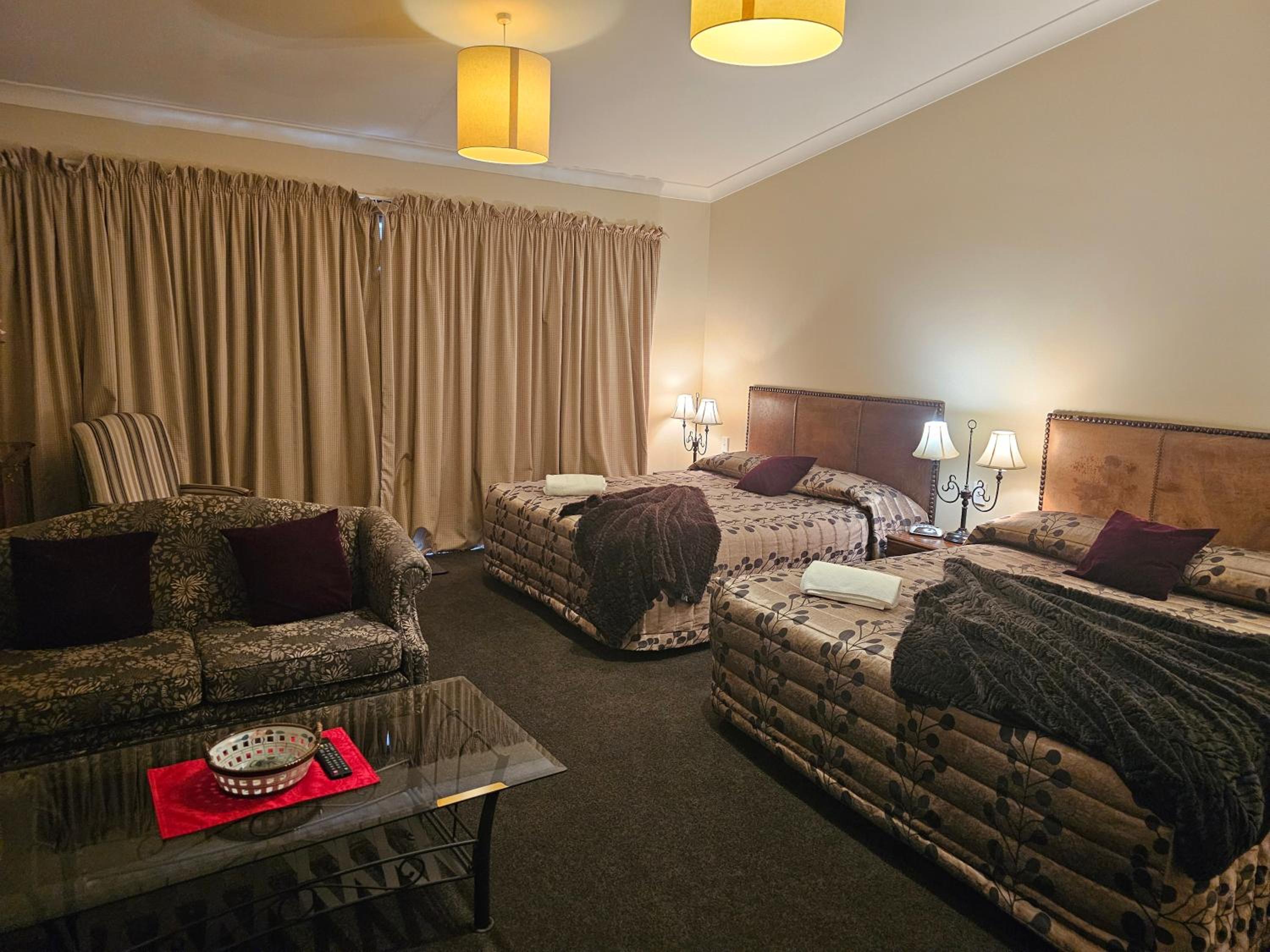 Gateway Motor Inn