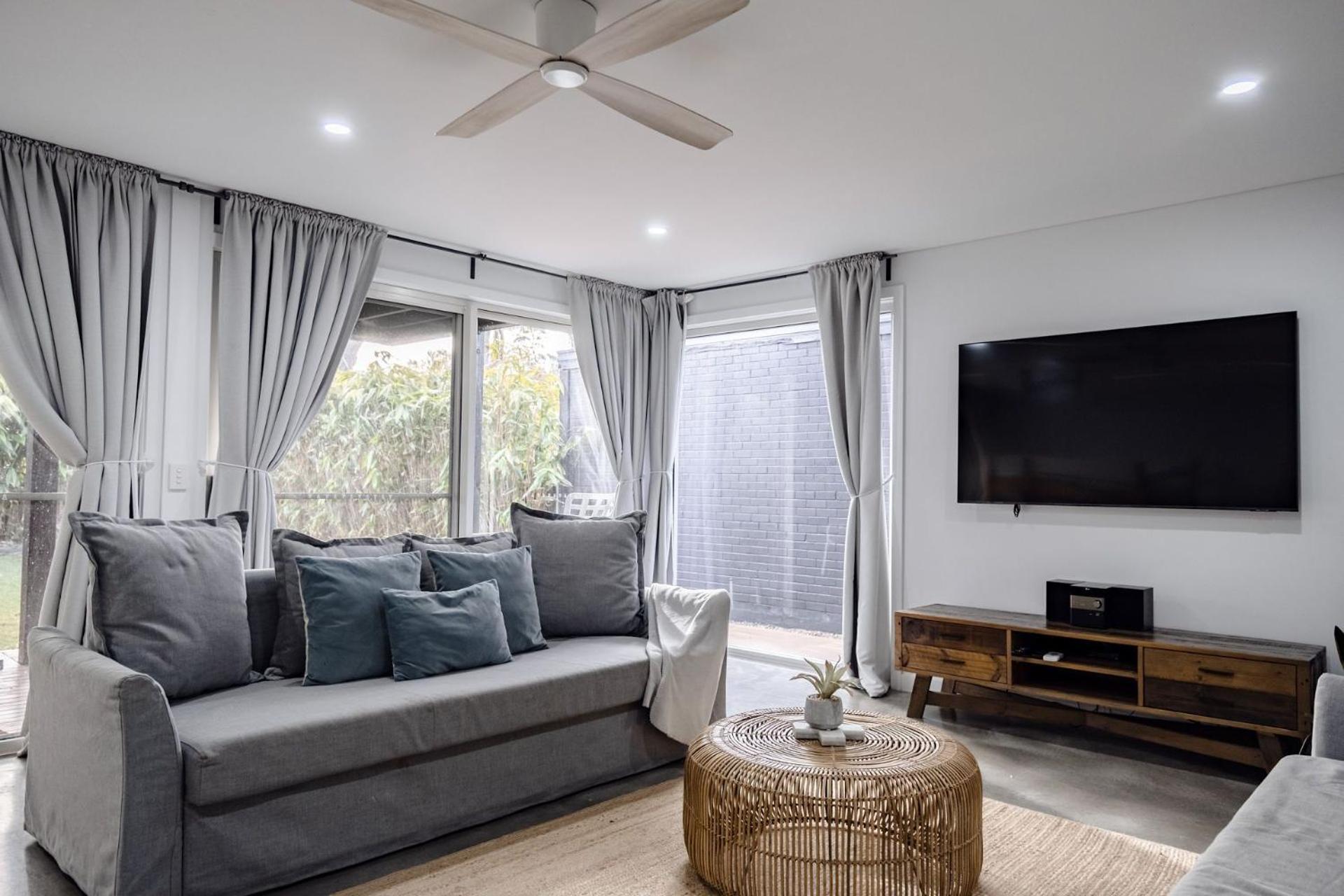 Pandanas 17B at Mollymook Beach