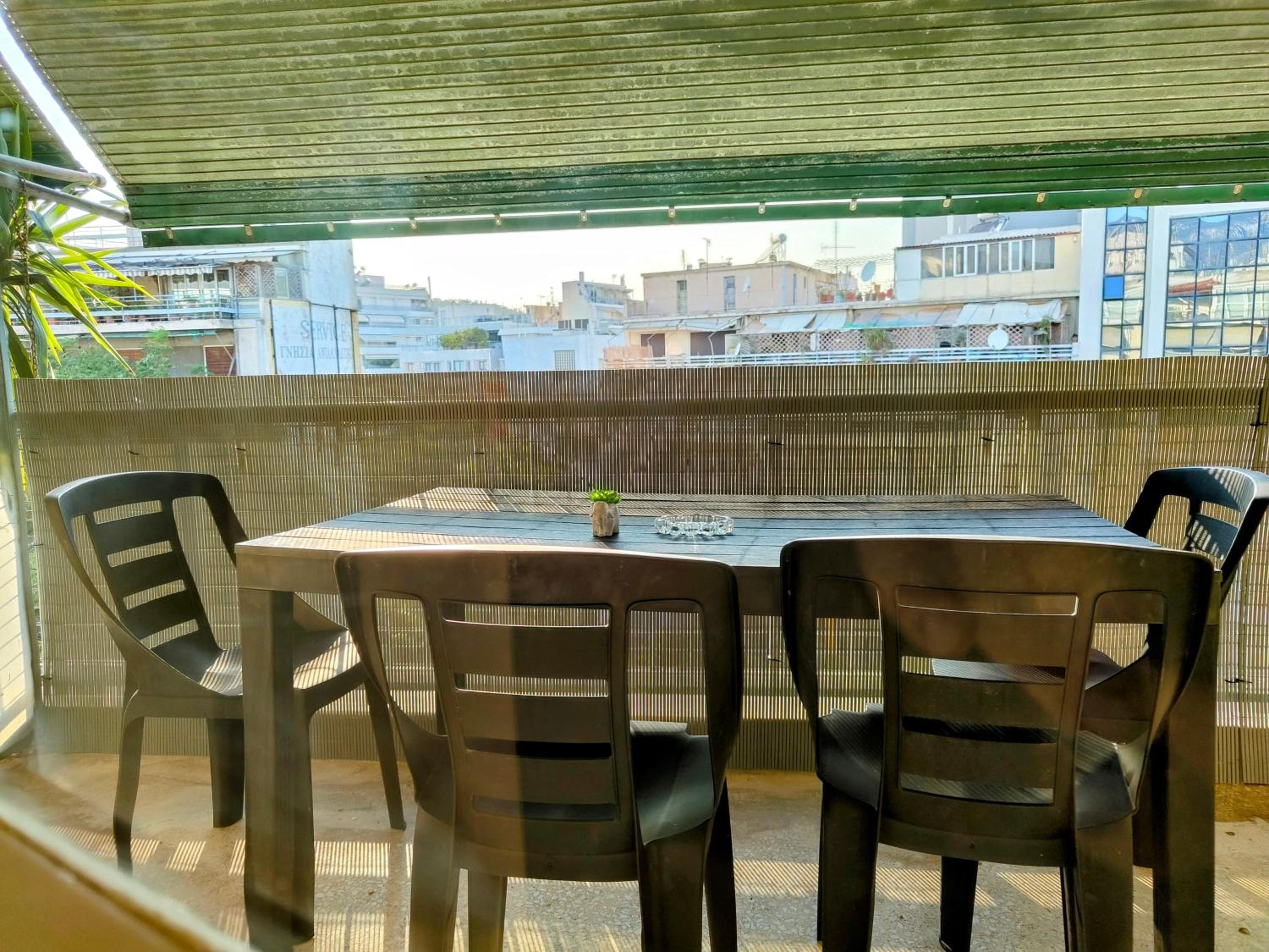 Art Interior Apartment in Athens next to Metro Stations & All Hospitals