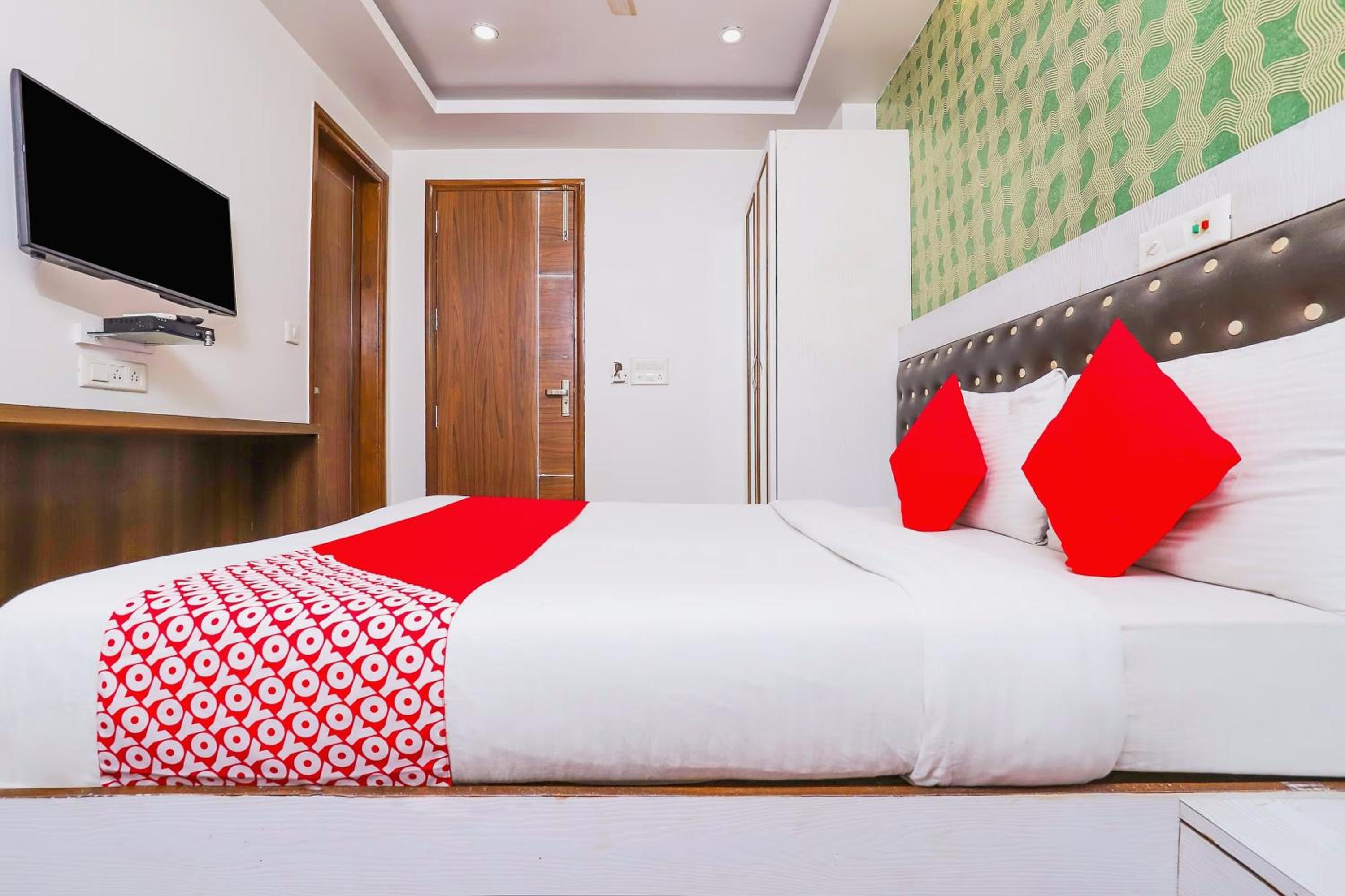 Hotel O Sehej Continental