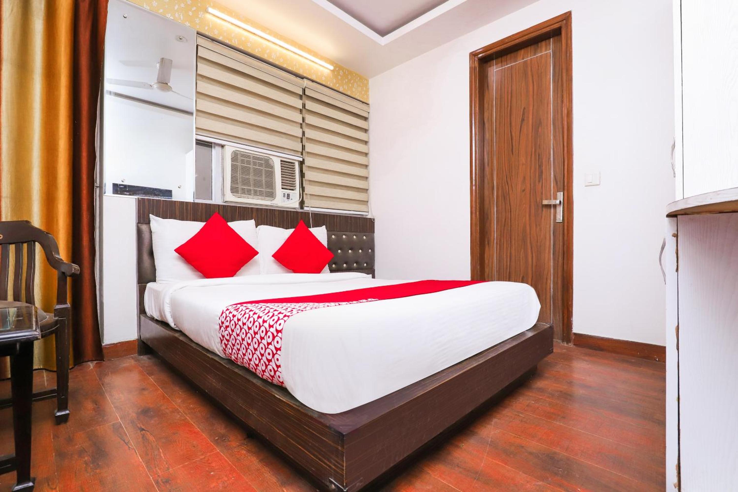 Hotel O Sehej Continental