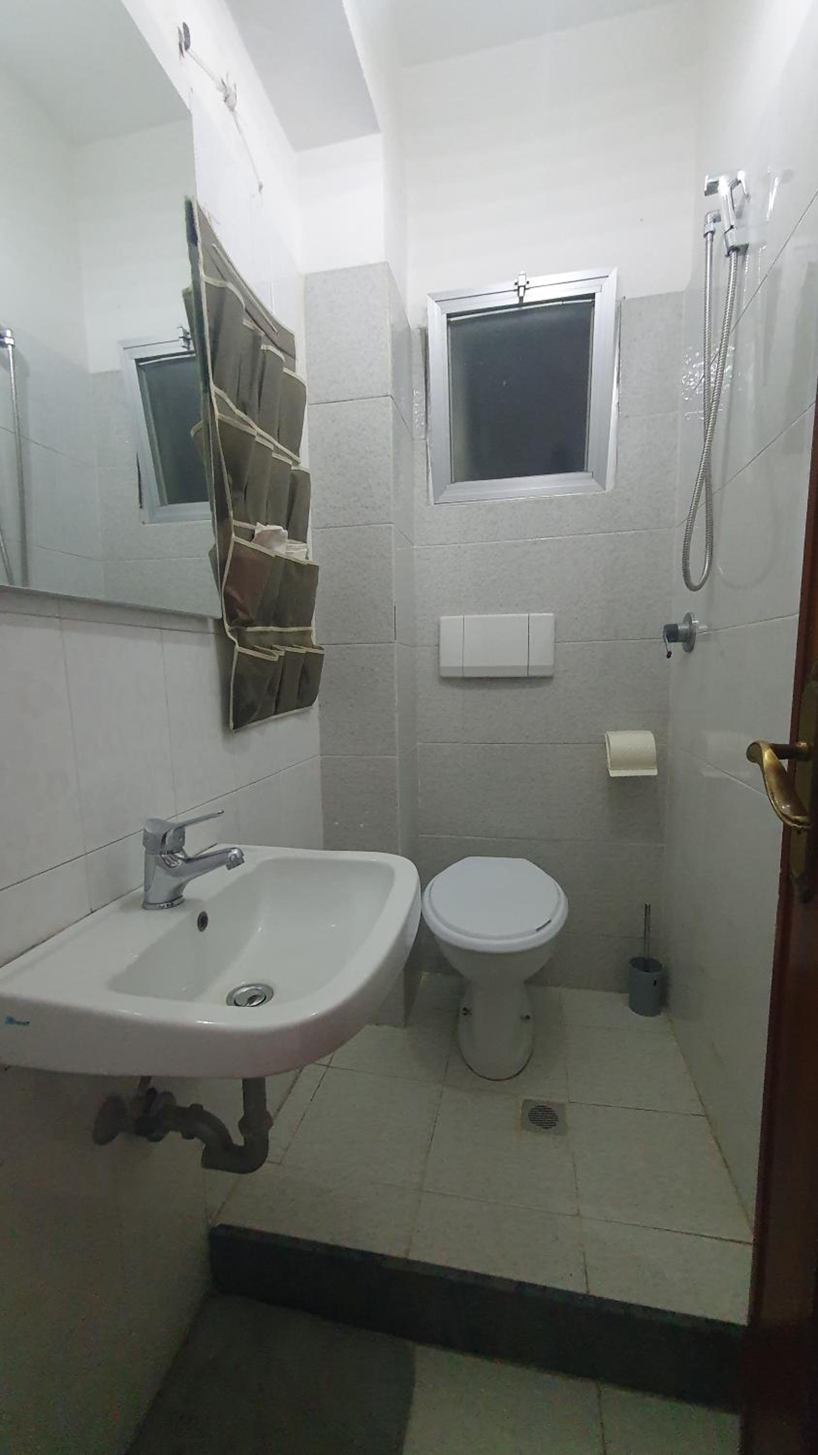 La Zagara en Taormina — bathroom