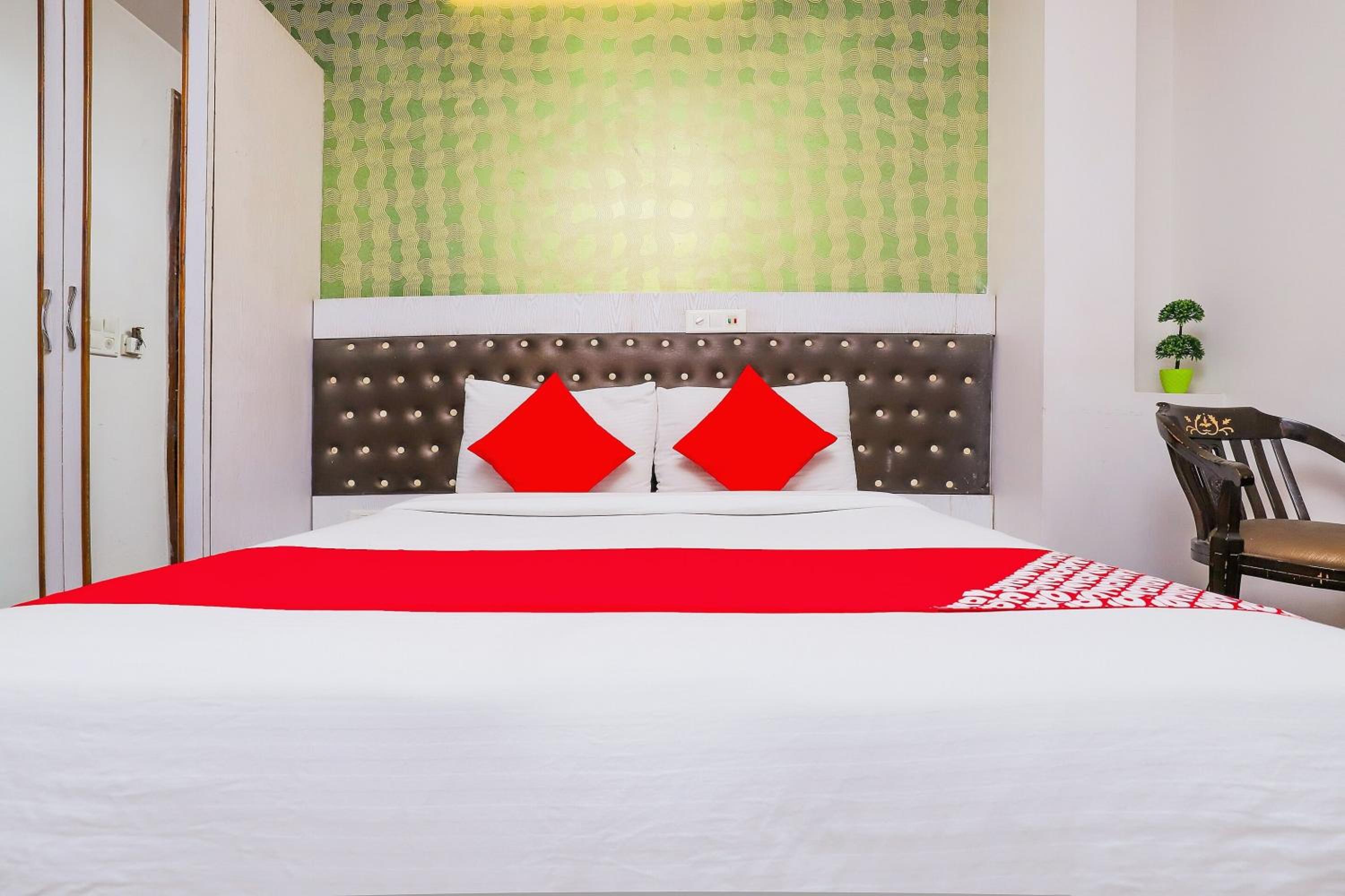 Hotel O Sehej Continental