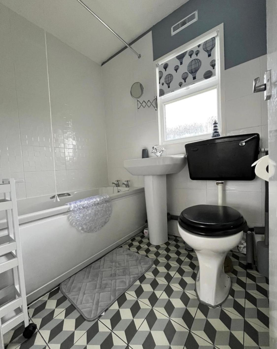 Great Yarmouth Vacations - California Beach Chalet - Property Image 3