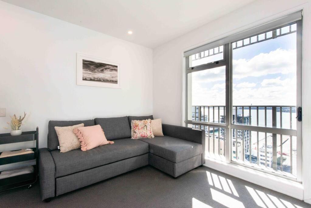 Character Apartment in Central Downtown Auckland