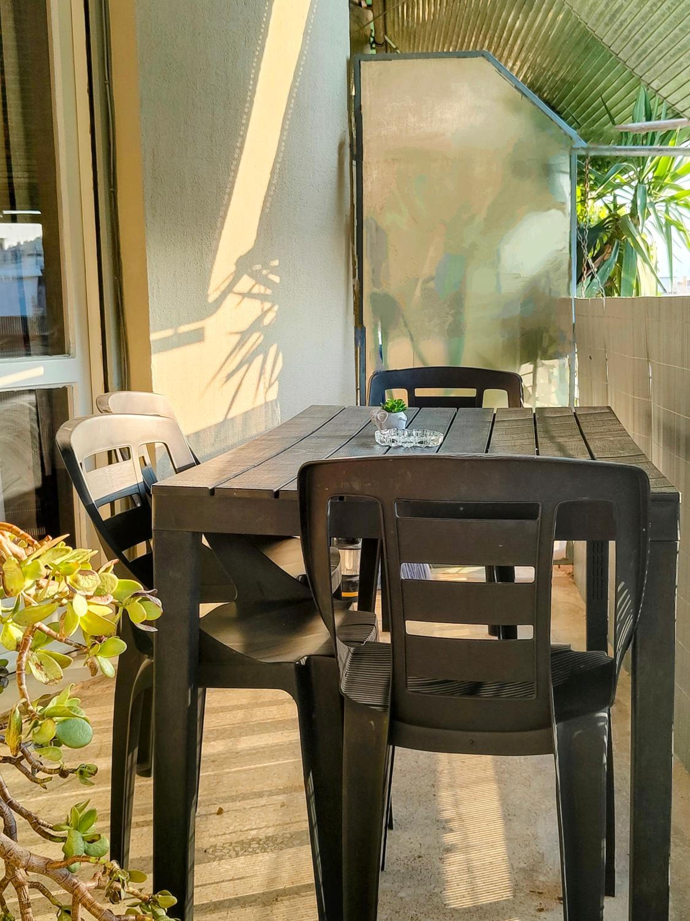 Art Interior Apartment in Athens next to Metro Stations & All Hospitals