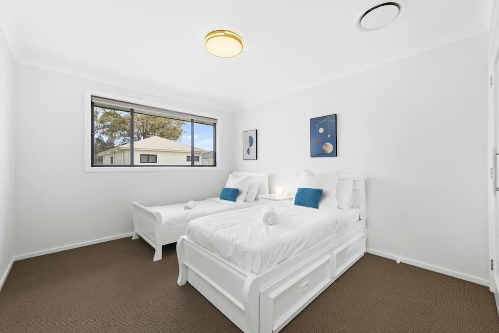 Rouse Hill Fancy 5bedrooms House