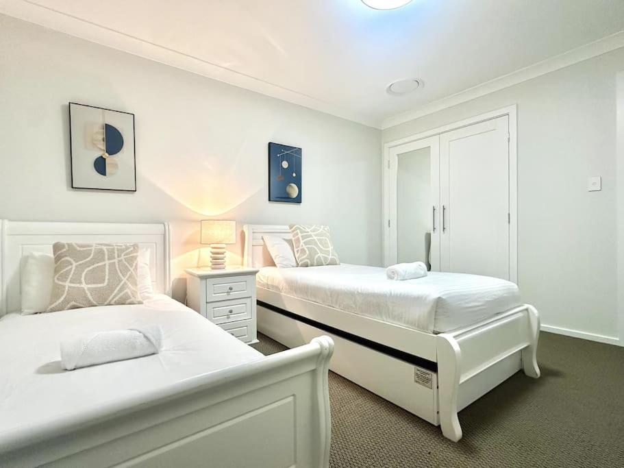 Rouse Hill Fancy 5bedrooms House