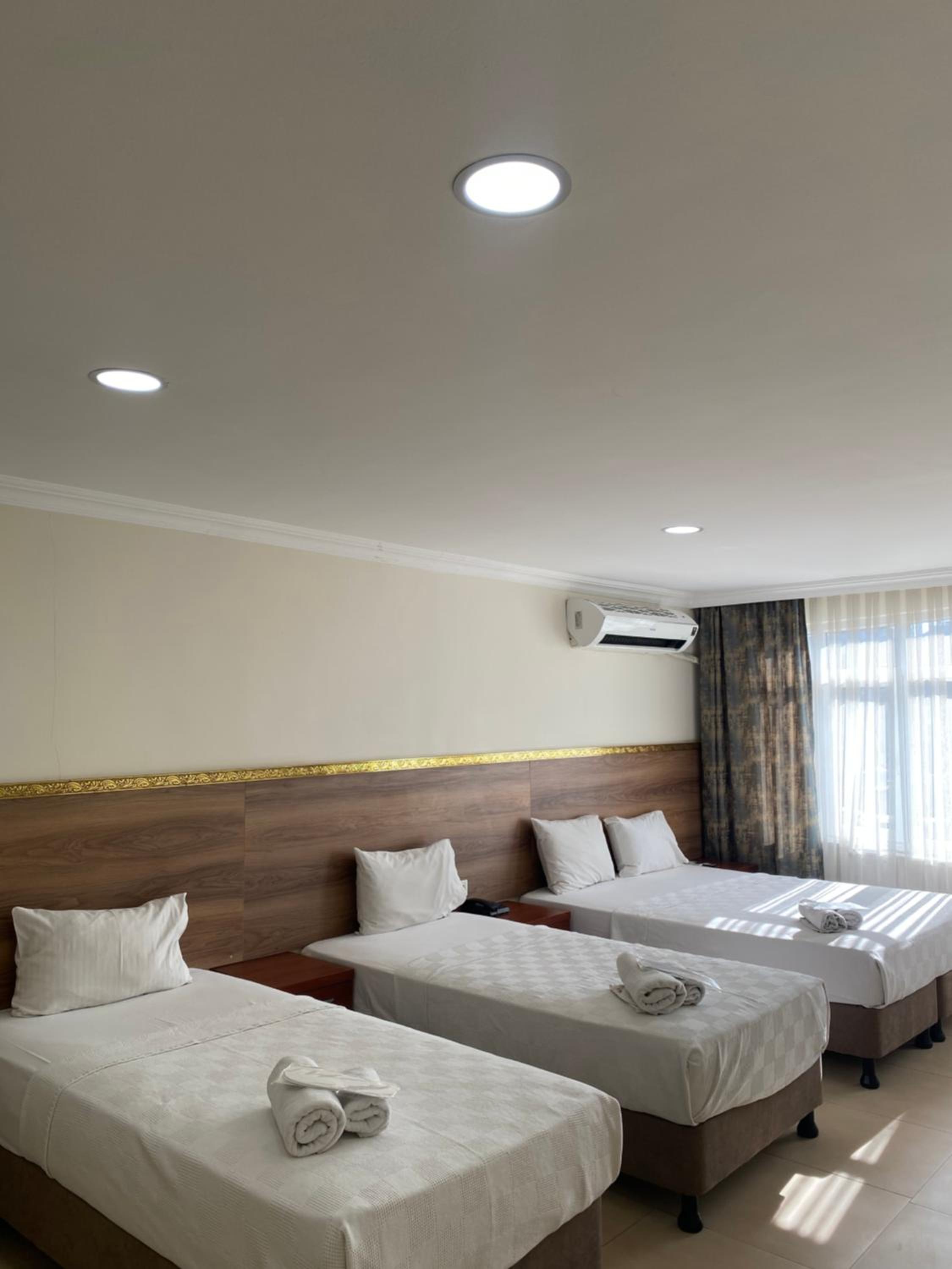 Real Life Otel - Image 6