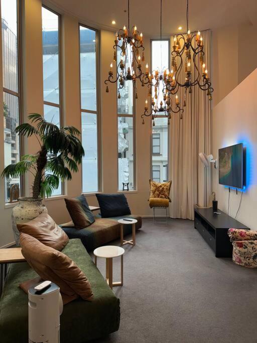 Character Apartment in Central Downtown Auckland