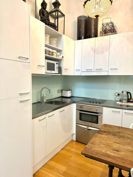 Character Apartment in Central Downtown Auckland