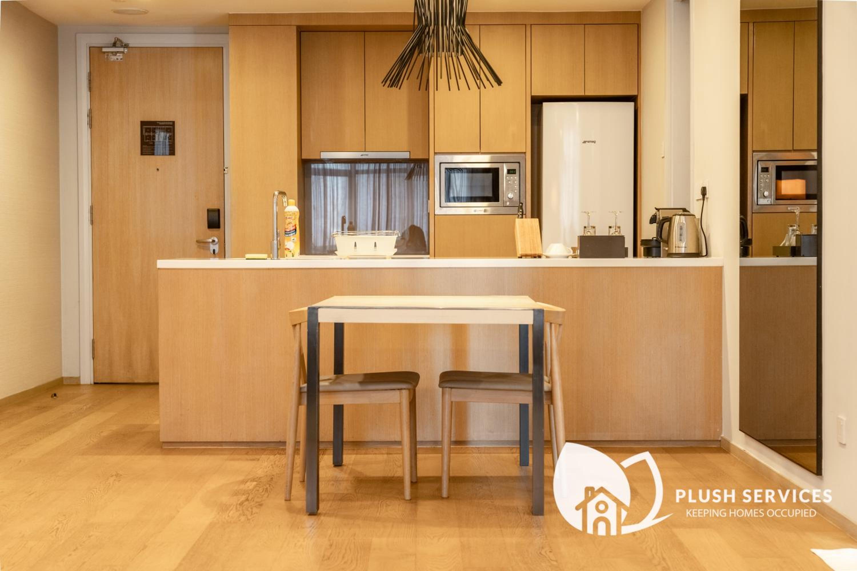 188 Premium Suites by Plush