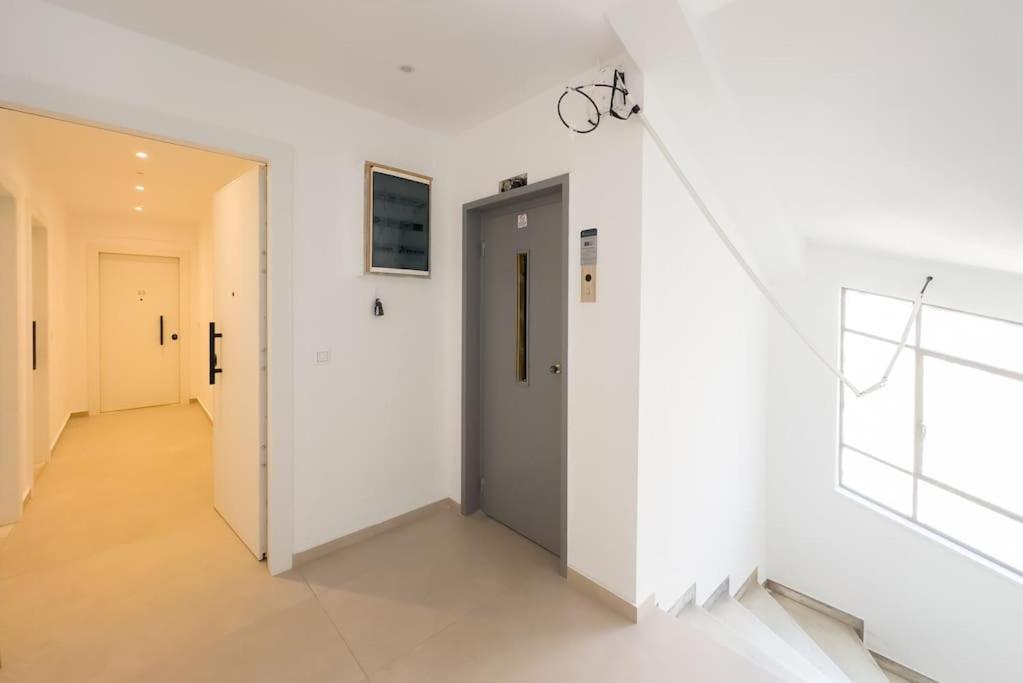 Stylish Comfort Apt in Athens Centre
