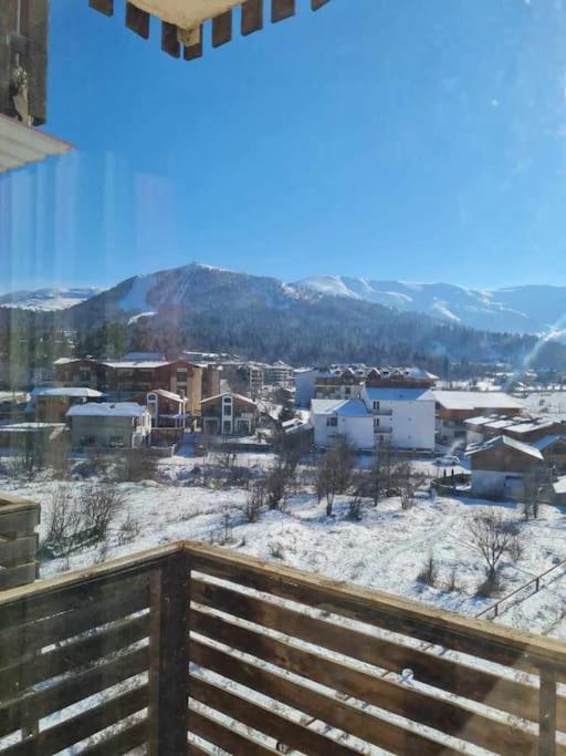 Sunny 2 bdr apt with splendid views in Bakuriani