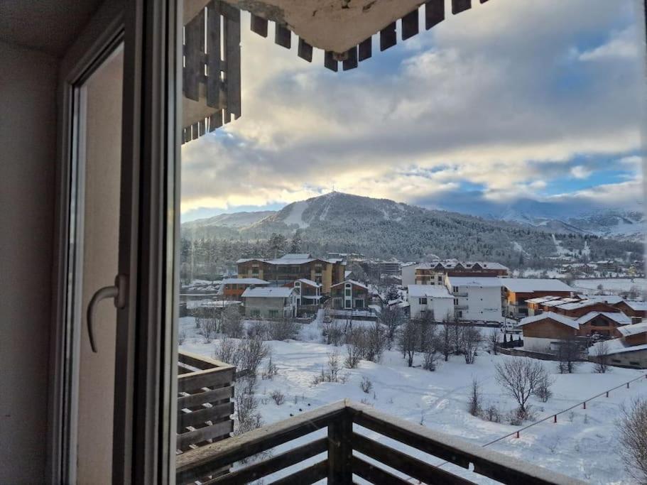 Sunny 2 bdr apt with splendid views in Bakuriani