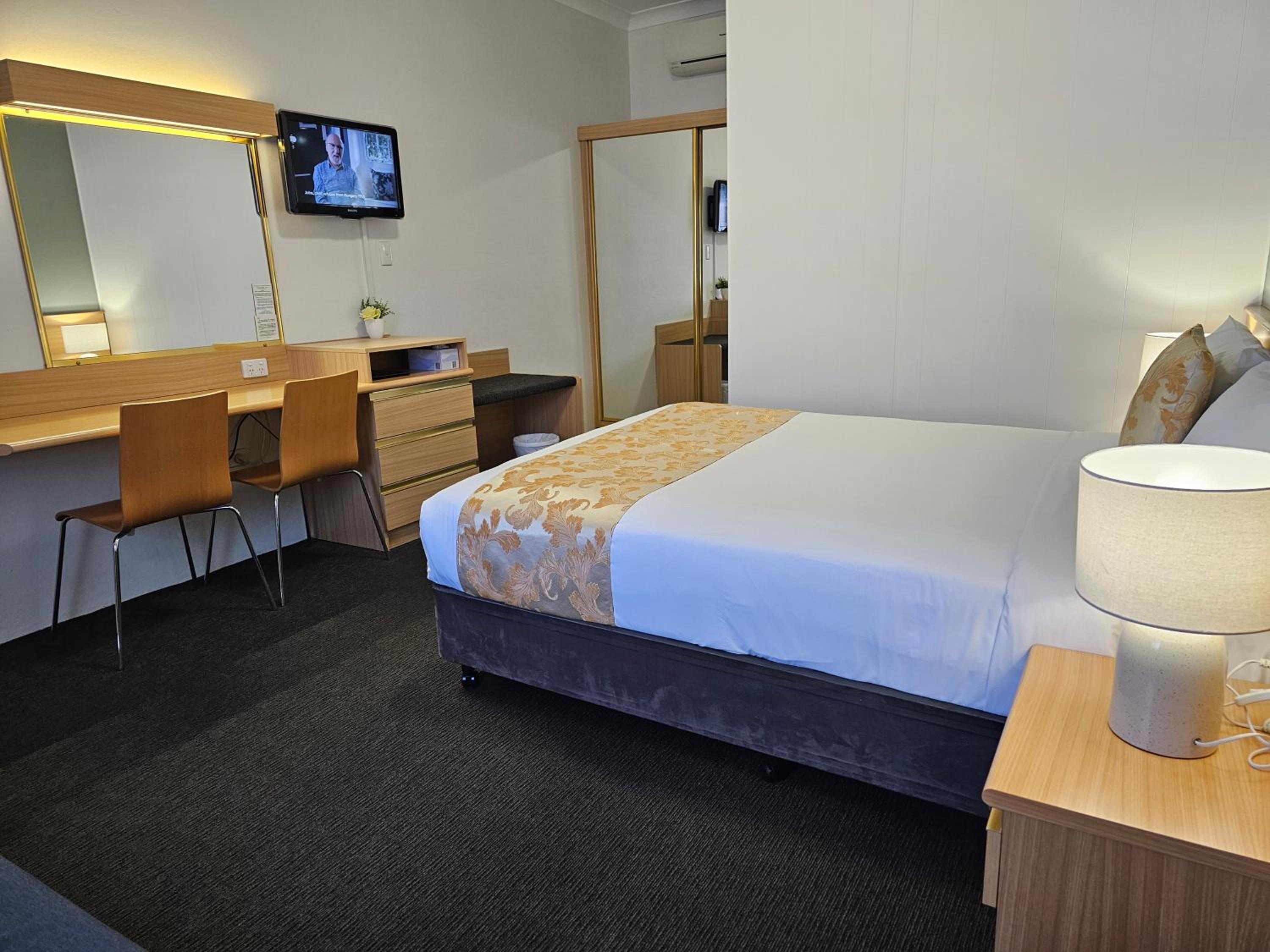 Country Lodge Motor Inn
