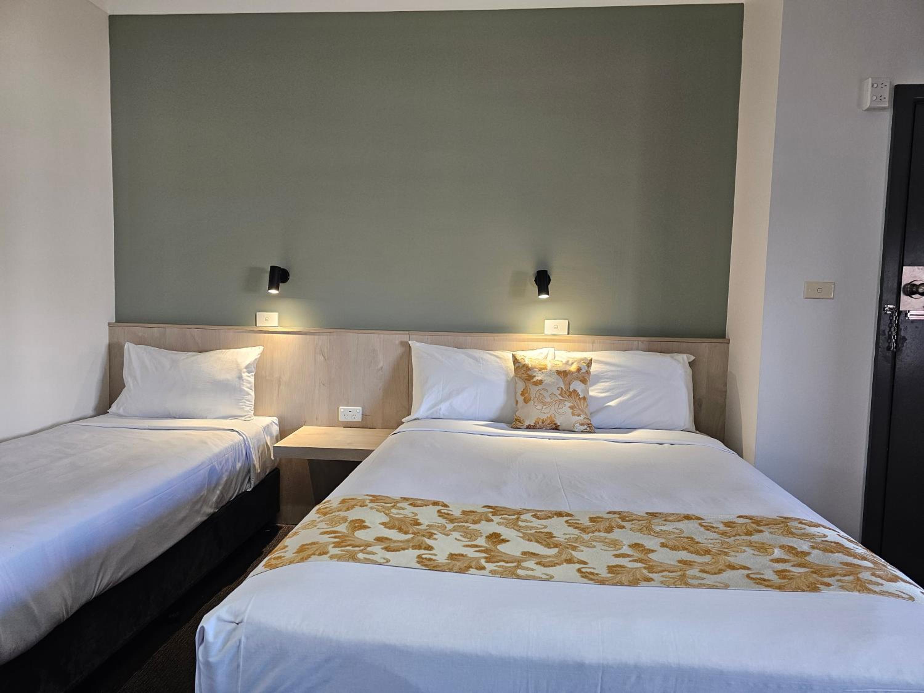 Country Lodge Motor Inn