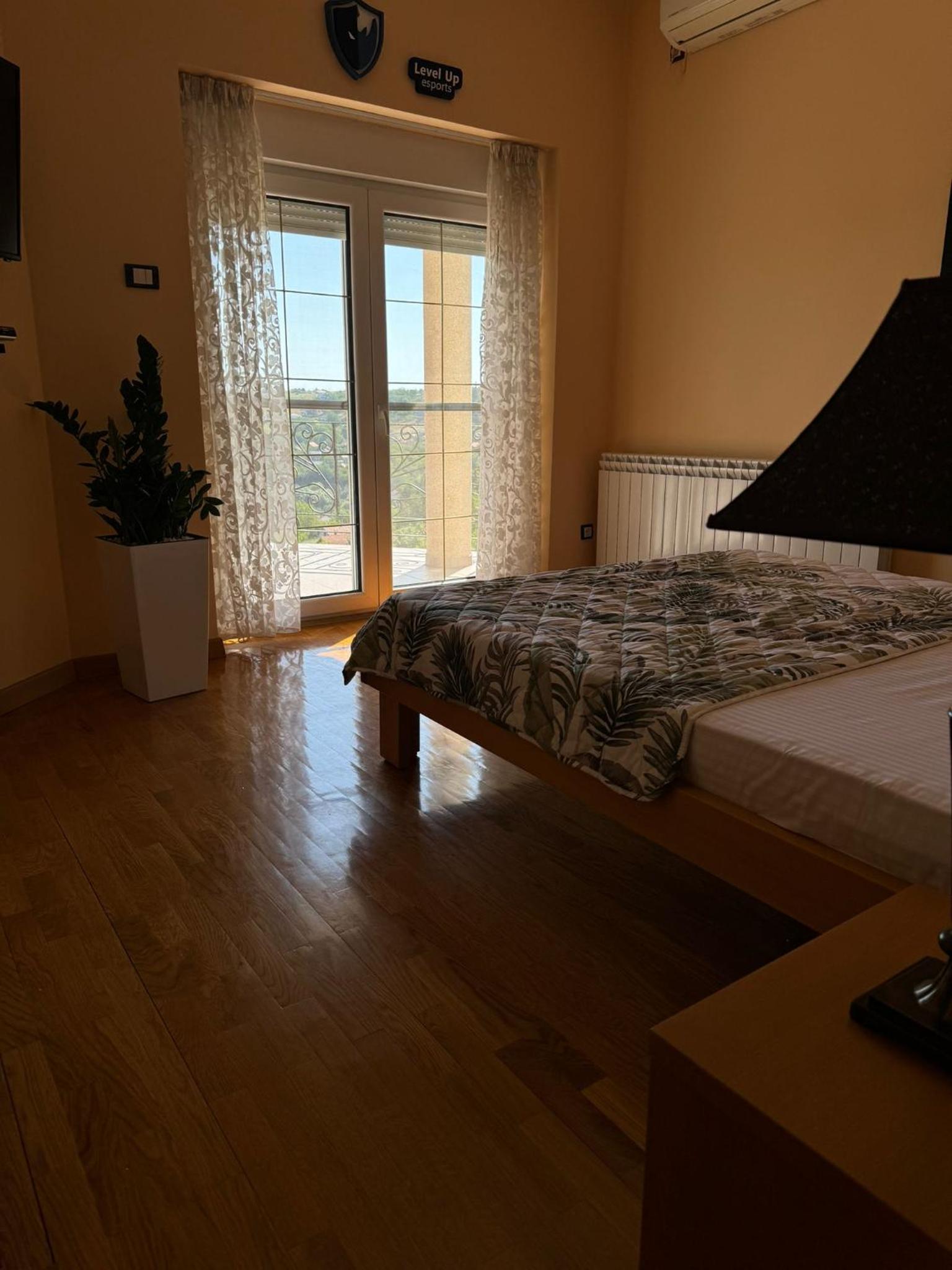 Photo 30