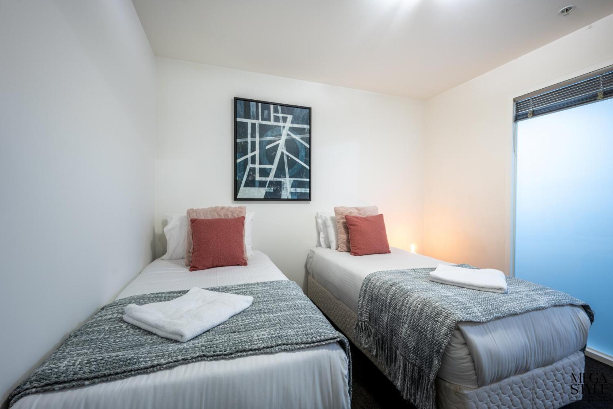 Mega Style Apartments Mainpoint