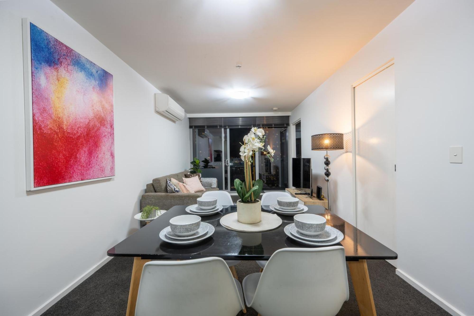 Mega Style Apartments Mainpoint