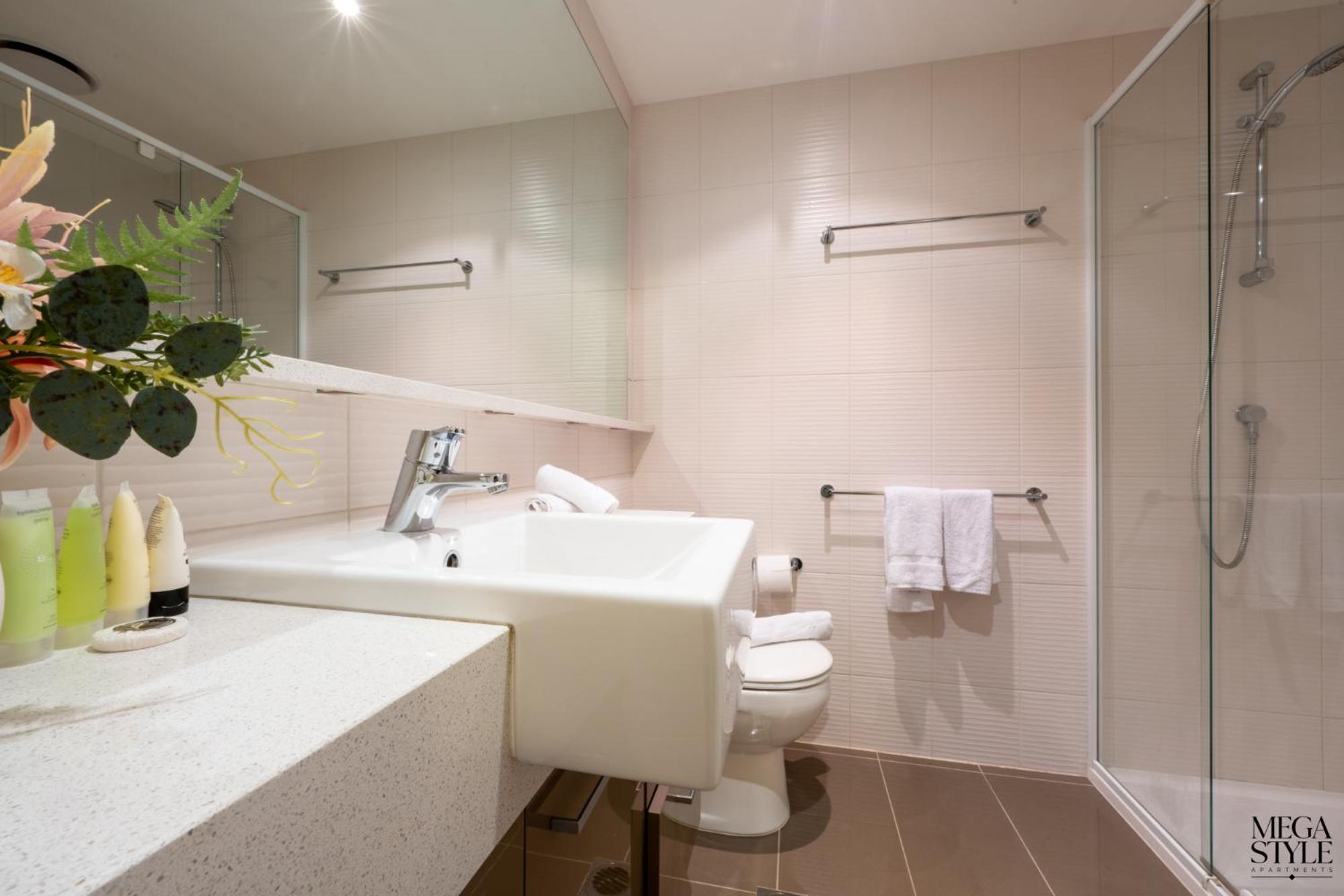 Mega Style Apartments Mainpoint