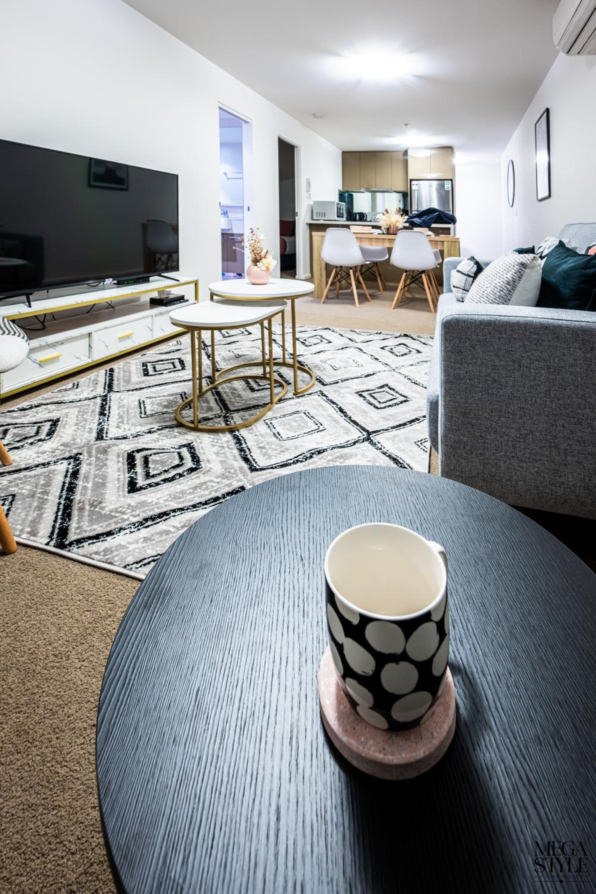 Mega Style Apartments Mainpoint