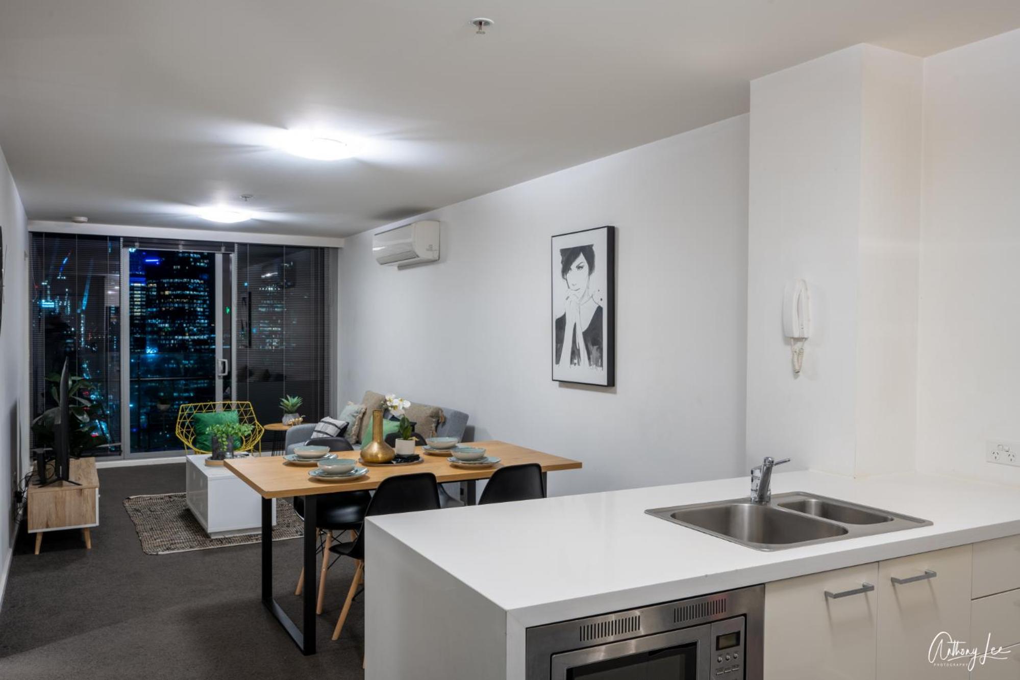 Mega Style Apartments Mainpoint